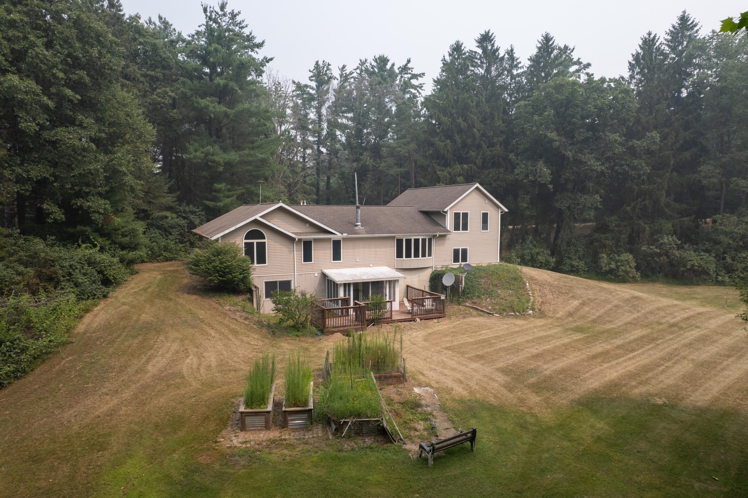 8270 Huff Road Property Photo 33