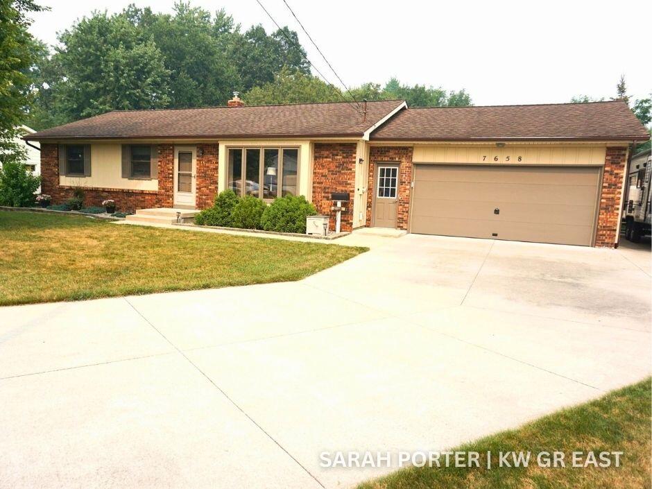 7658 Teakwood Drive Property Photo 1