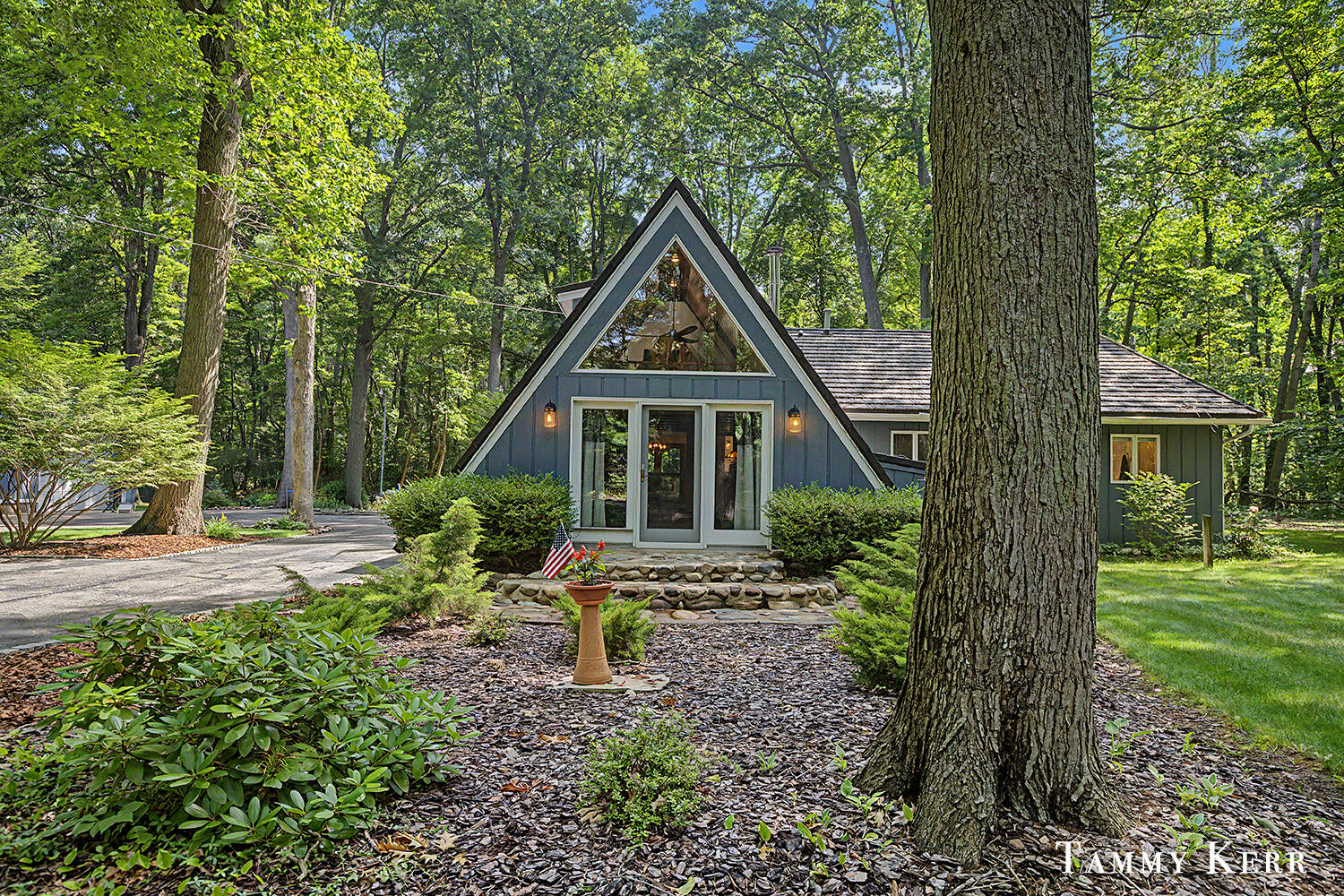 6051 Old Allegan Road Property Photo 5