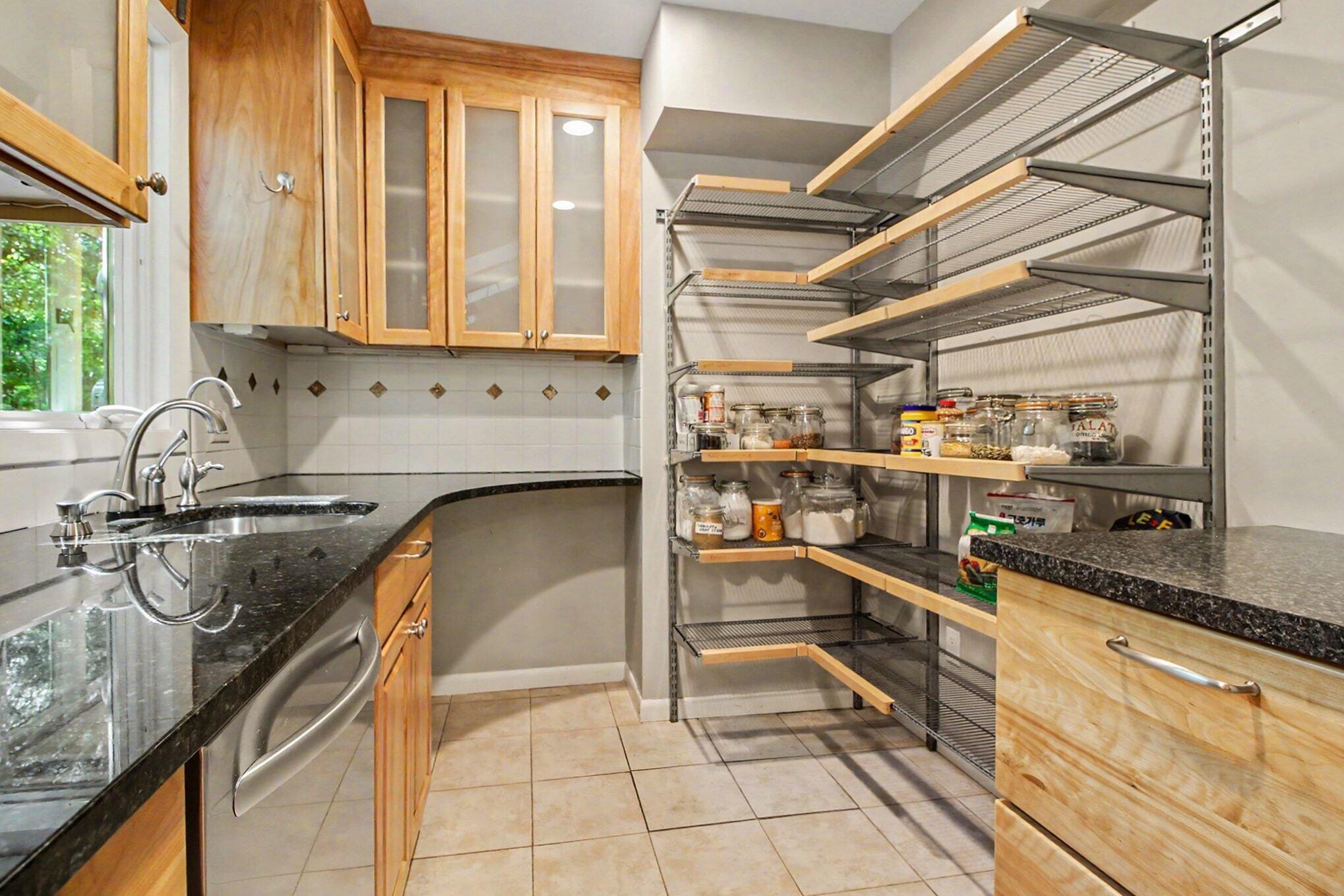 432 Riverview Drive Property Photo 18
