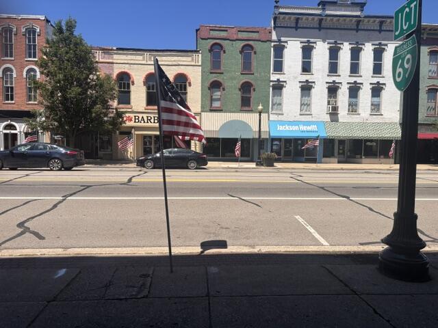 42 W Chicago Street Property Photo 1