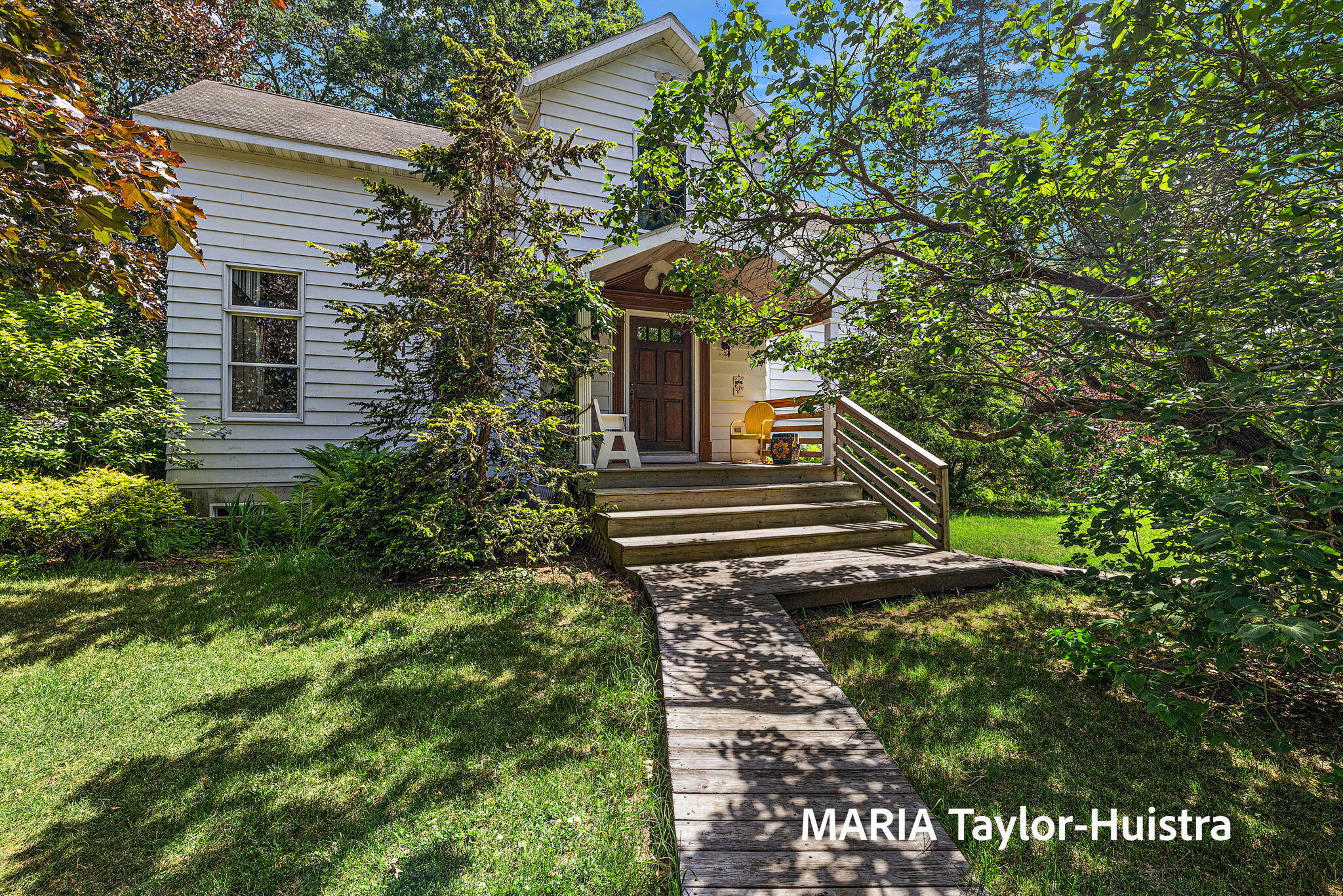 13388 Rich Street Property Photo 7