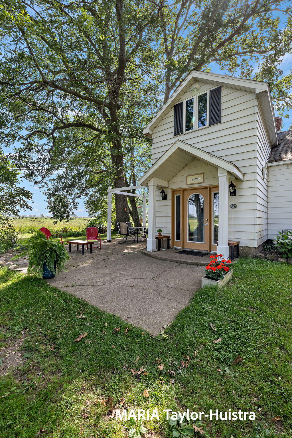 13388 Rich Street Property Photo 8