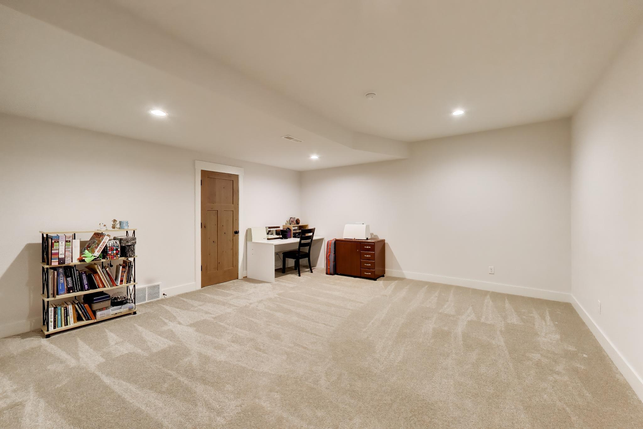 10333 S Noellyn Drive Property Photo 36