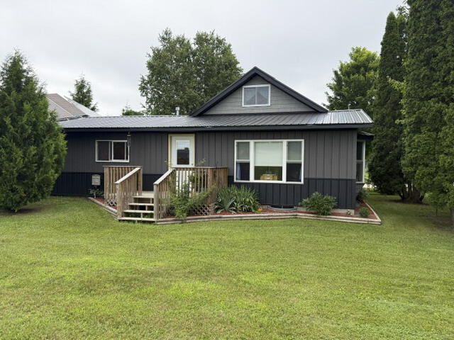 4850 N Bollinger Road Property Photo 2