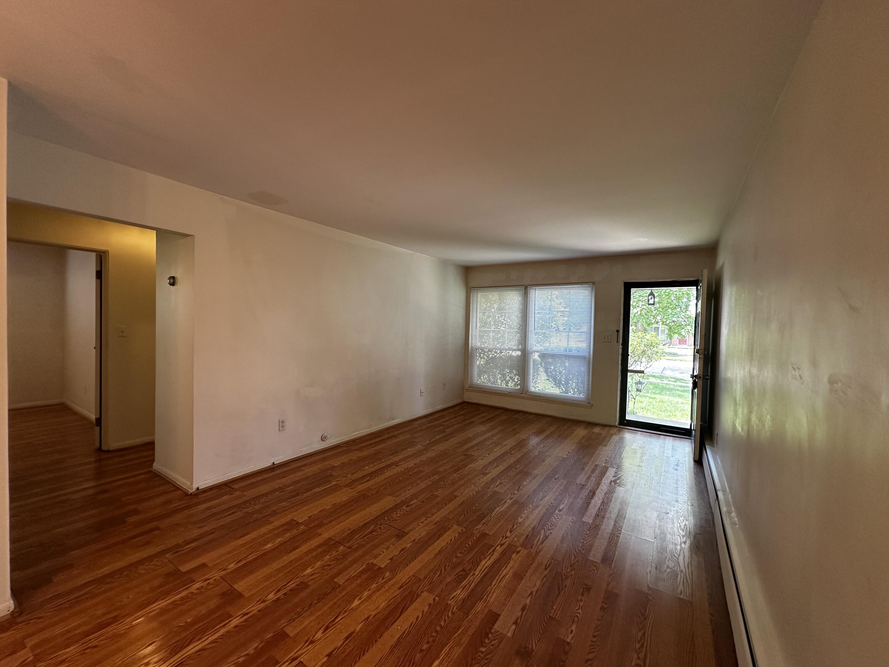 3213 Benjamin Avenue 3 Property Photo 3