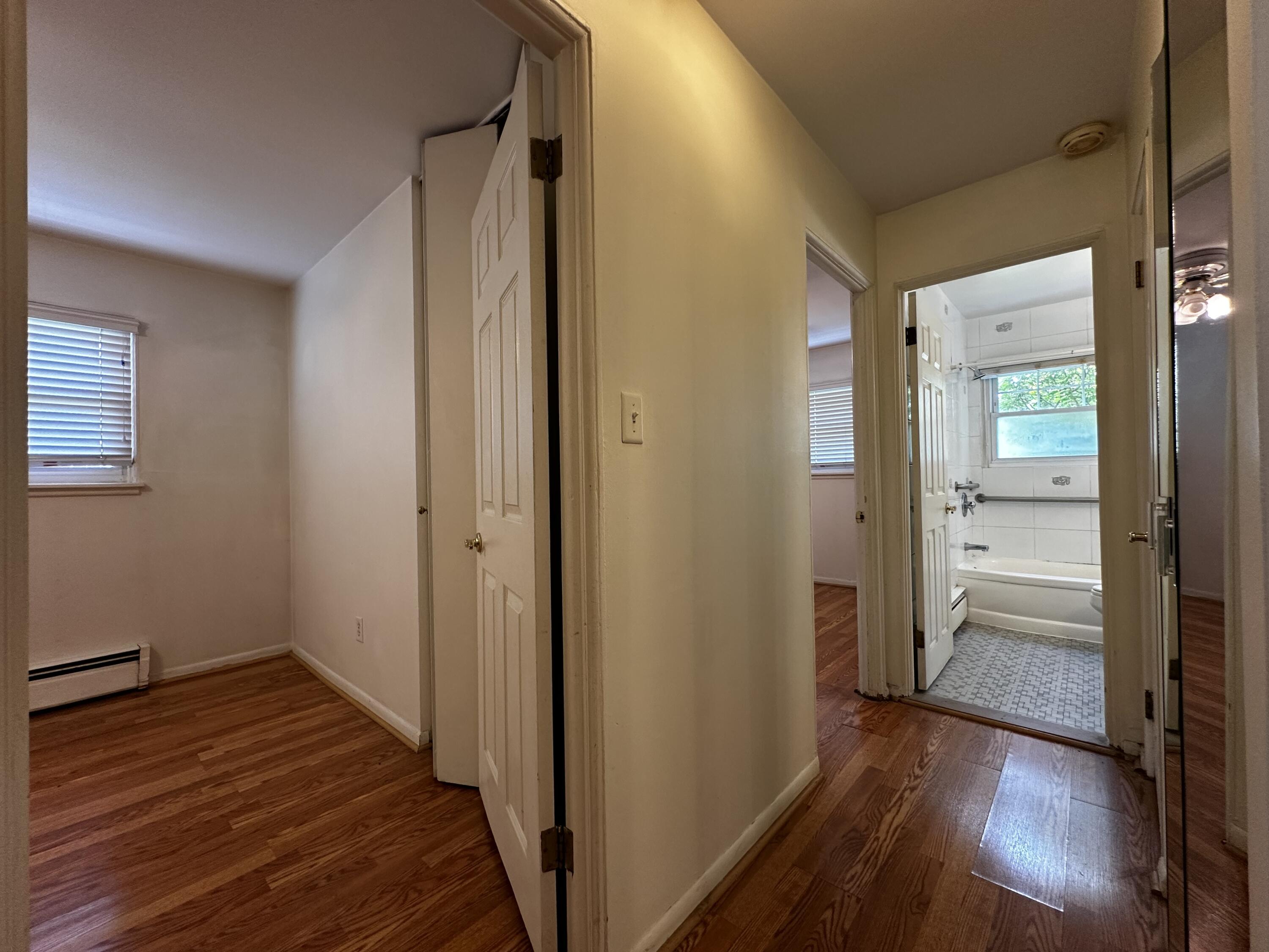 3213 Benjamin Avenue 3 Property Photo 6