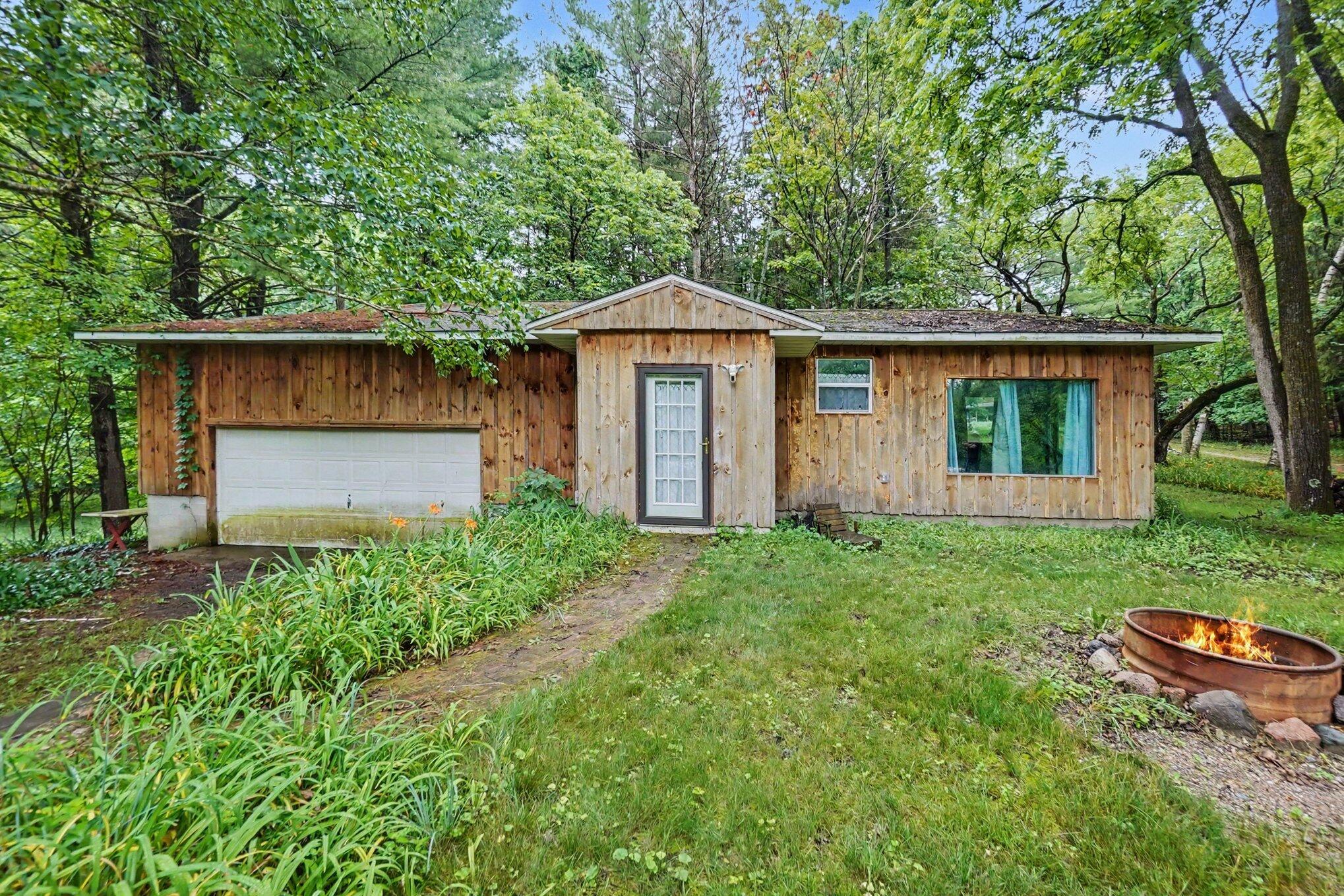 539 E Buchanan Road Property Photo 1