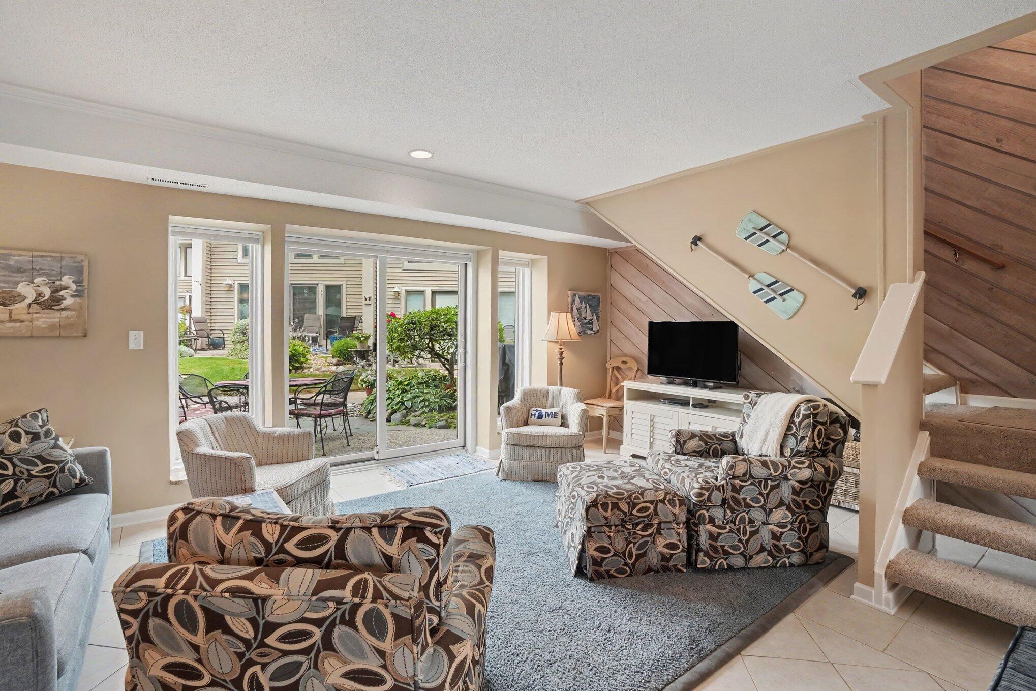 69 North Shore Drive 35 Property Photo 12