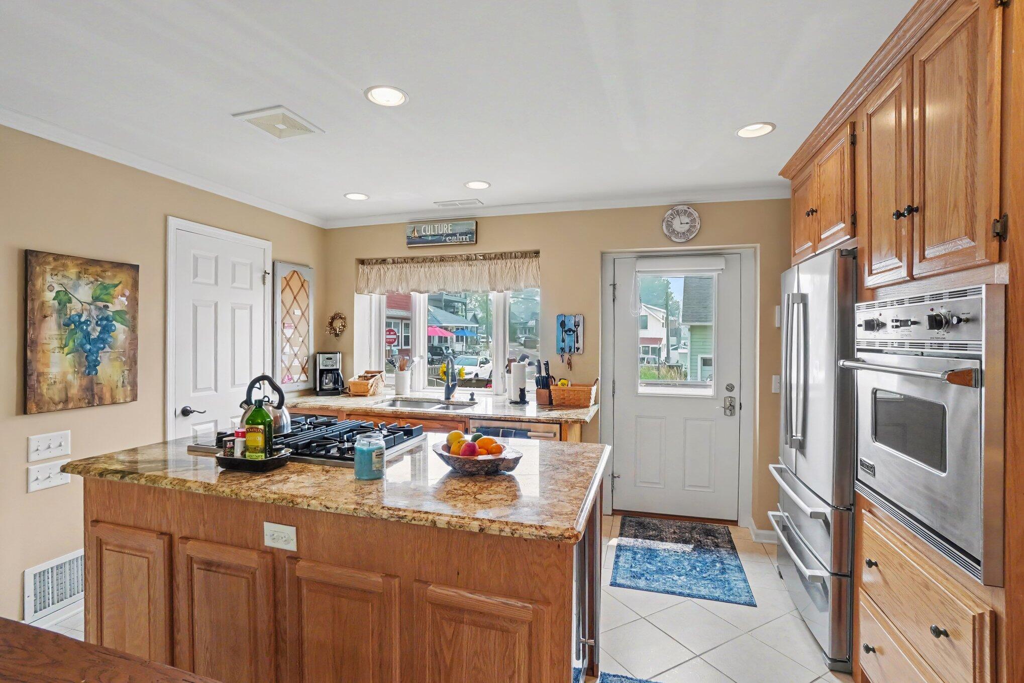 69 North Shore Drive 35 Property Photo 18