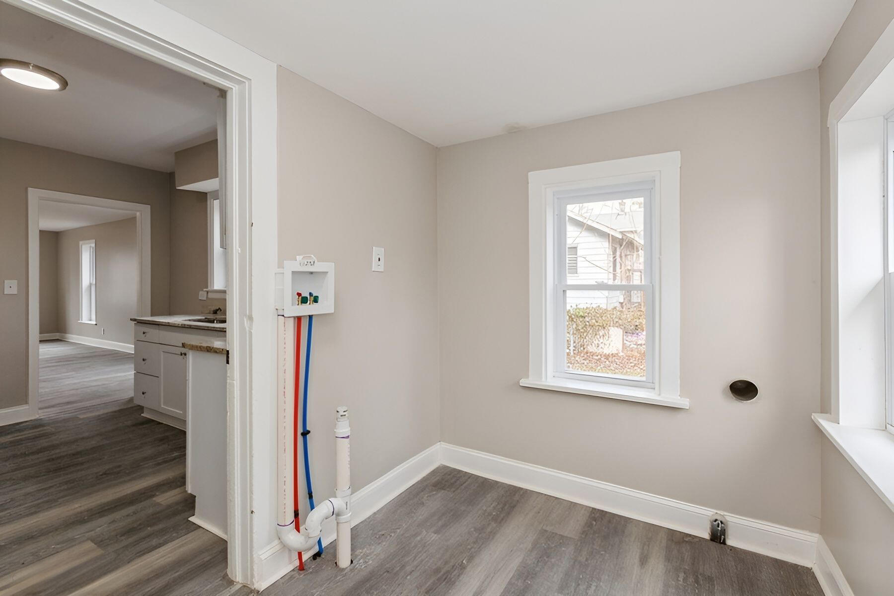 979 Lavette Avenue Property Photo 10