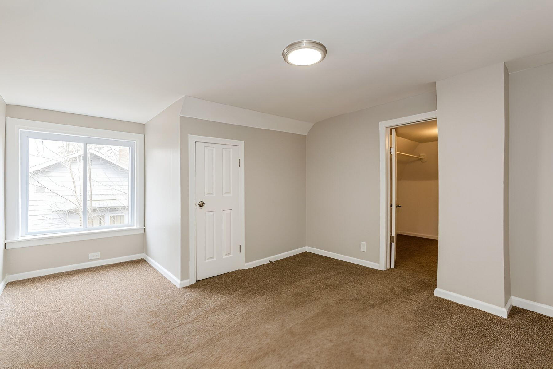 979 Lavette Avenue Property Photo 17