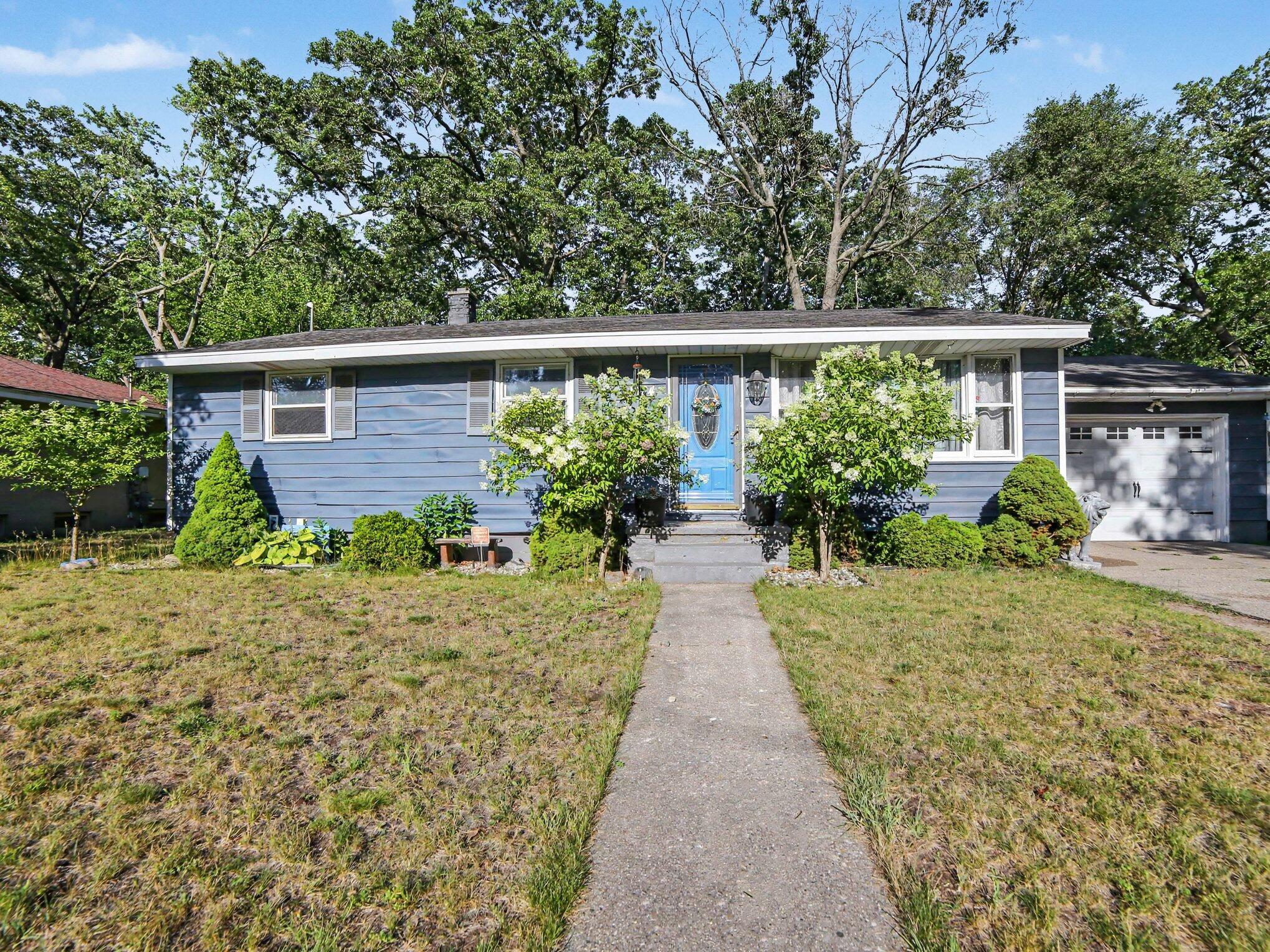 1324 Eastwood Drive Property Photo 1