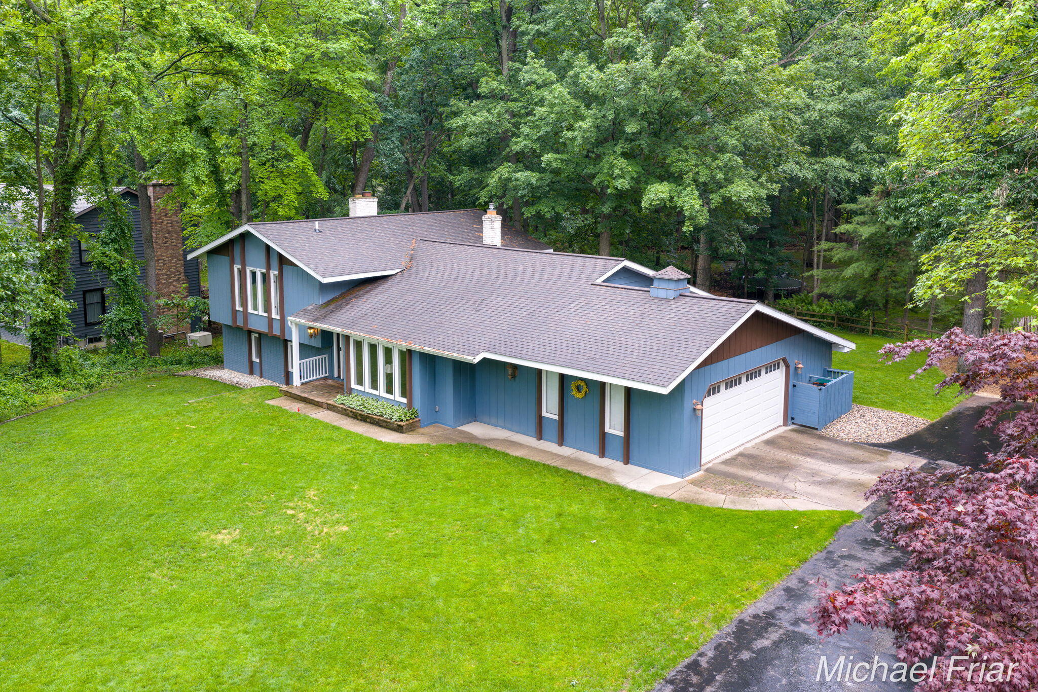 2700 Shadowbrook Drive Se Property Photo 4