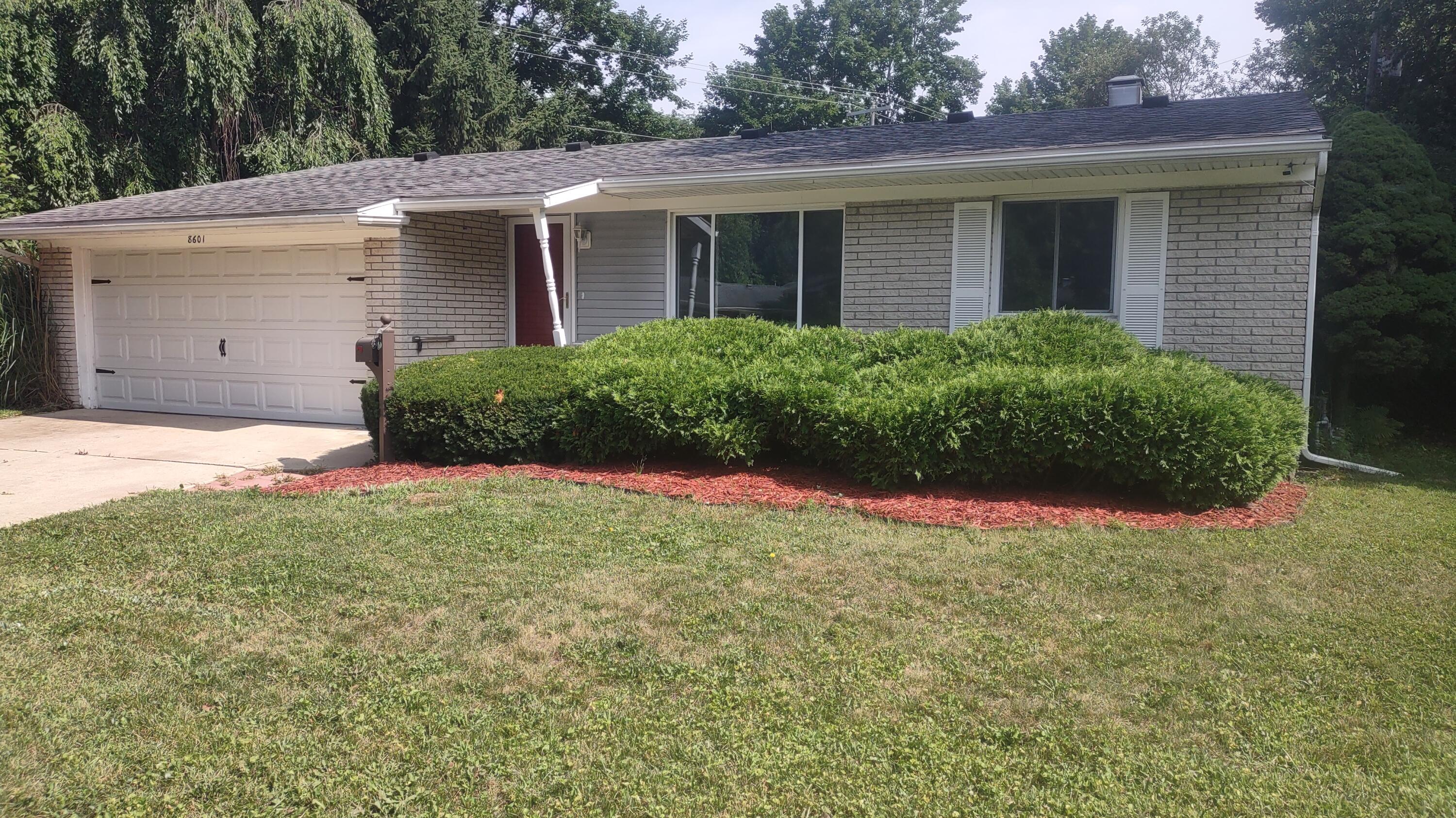 8601 Cedar Court Property Photo 1