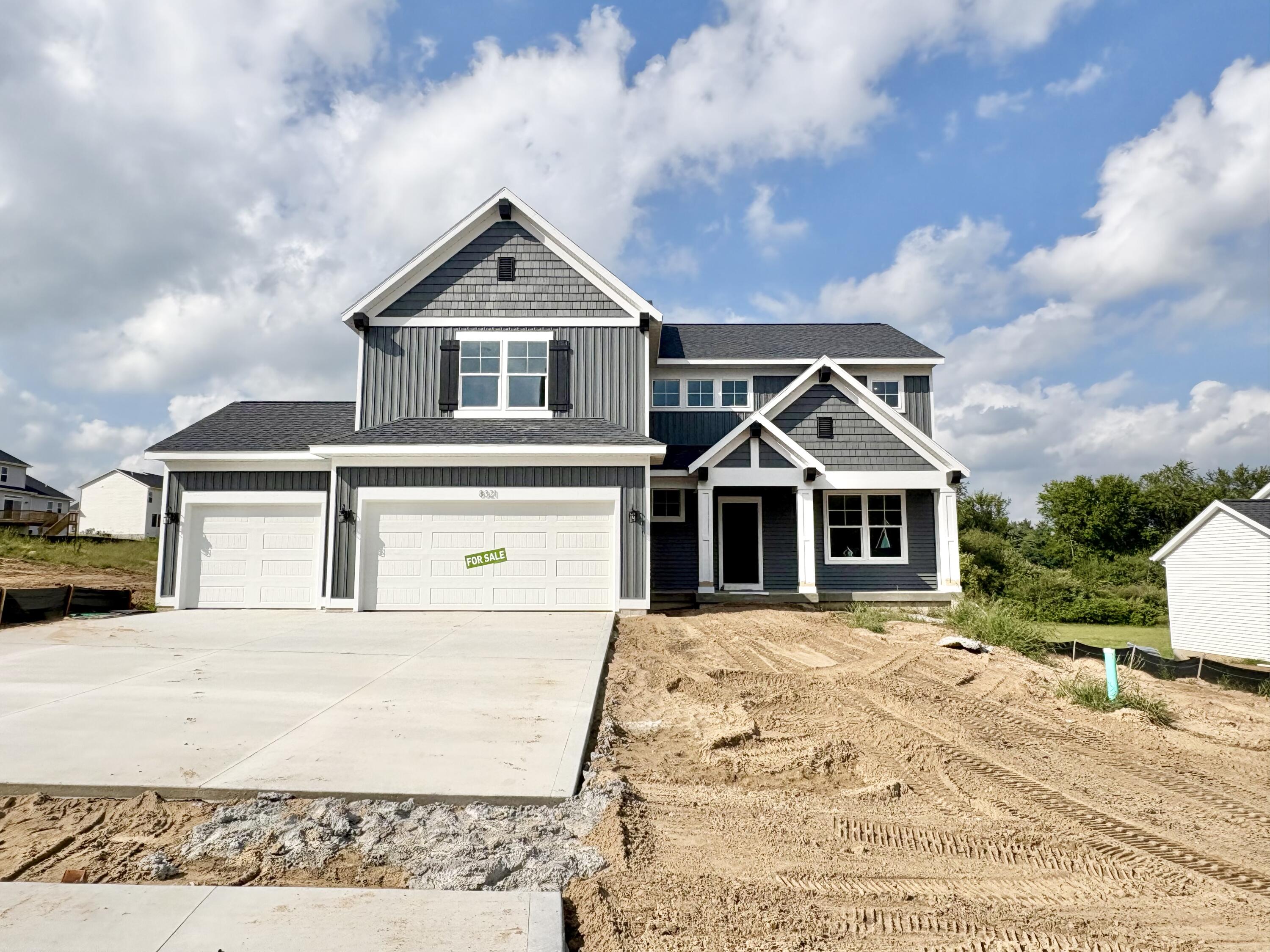 8321 Kettle Oak Drive SE Property Photo 1