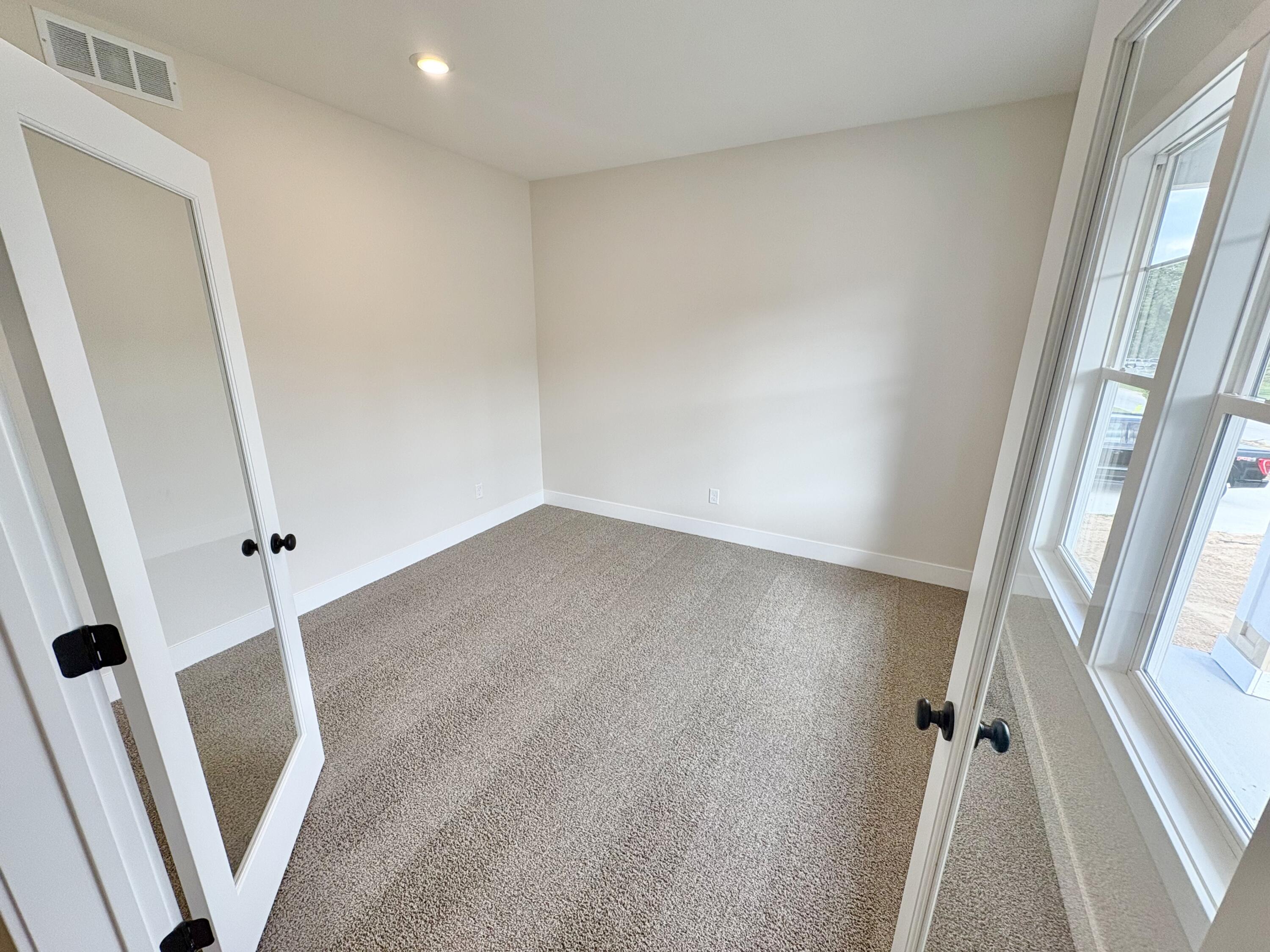 8321 Kettle Oak Drive Se Property Photo 13