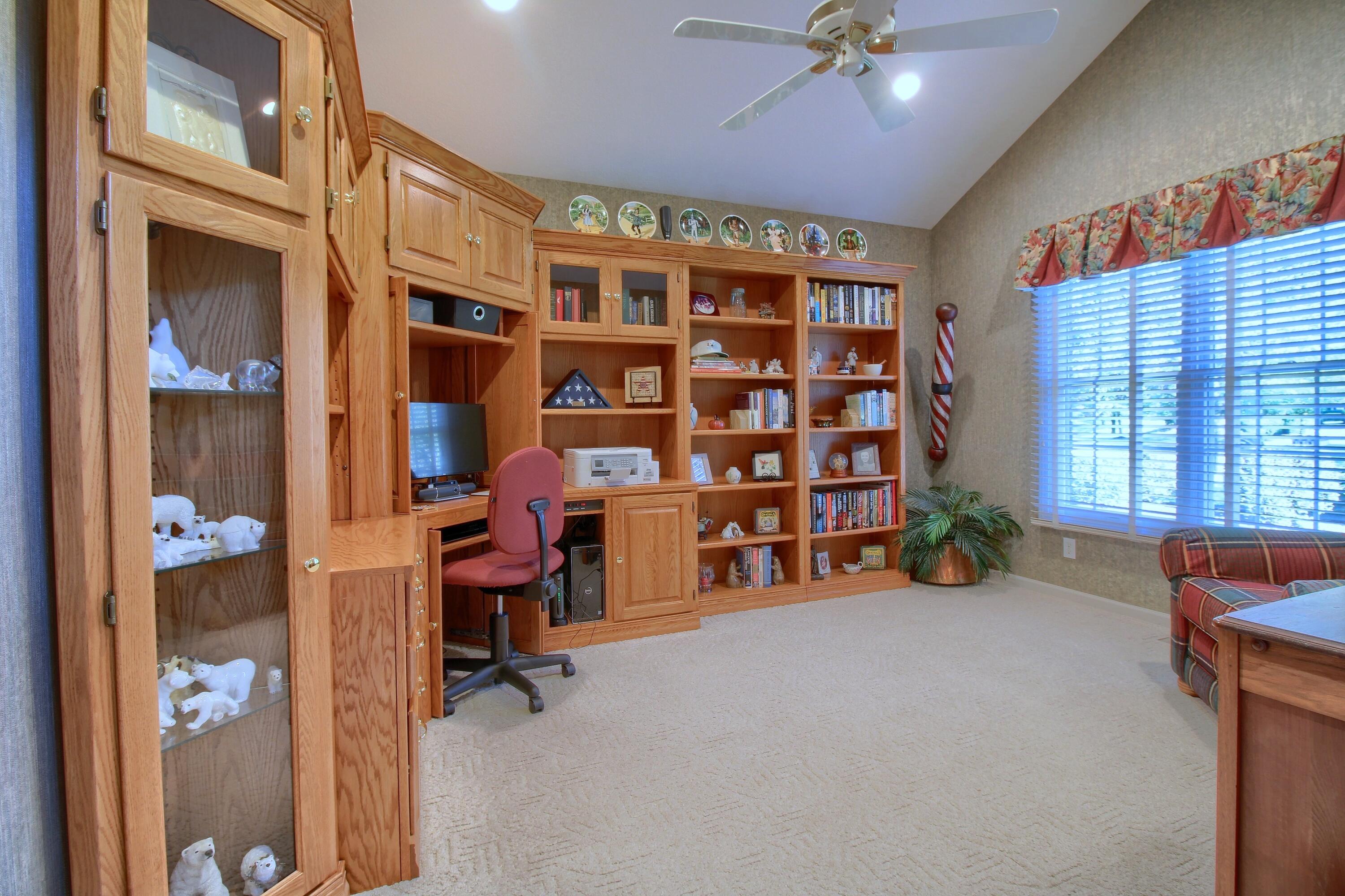 1421 W Greenfield Court Property Photo 6