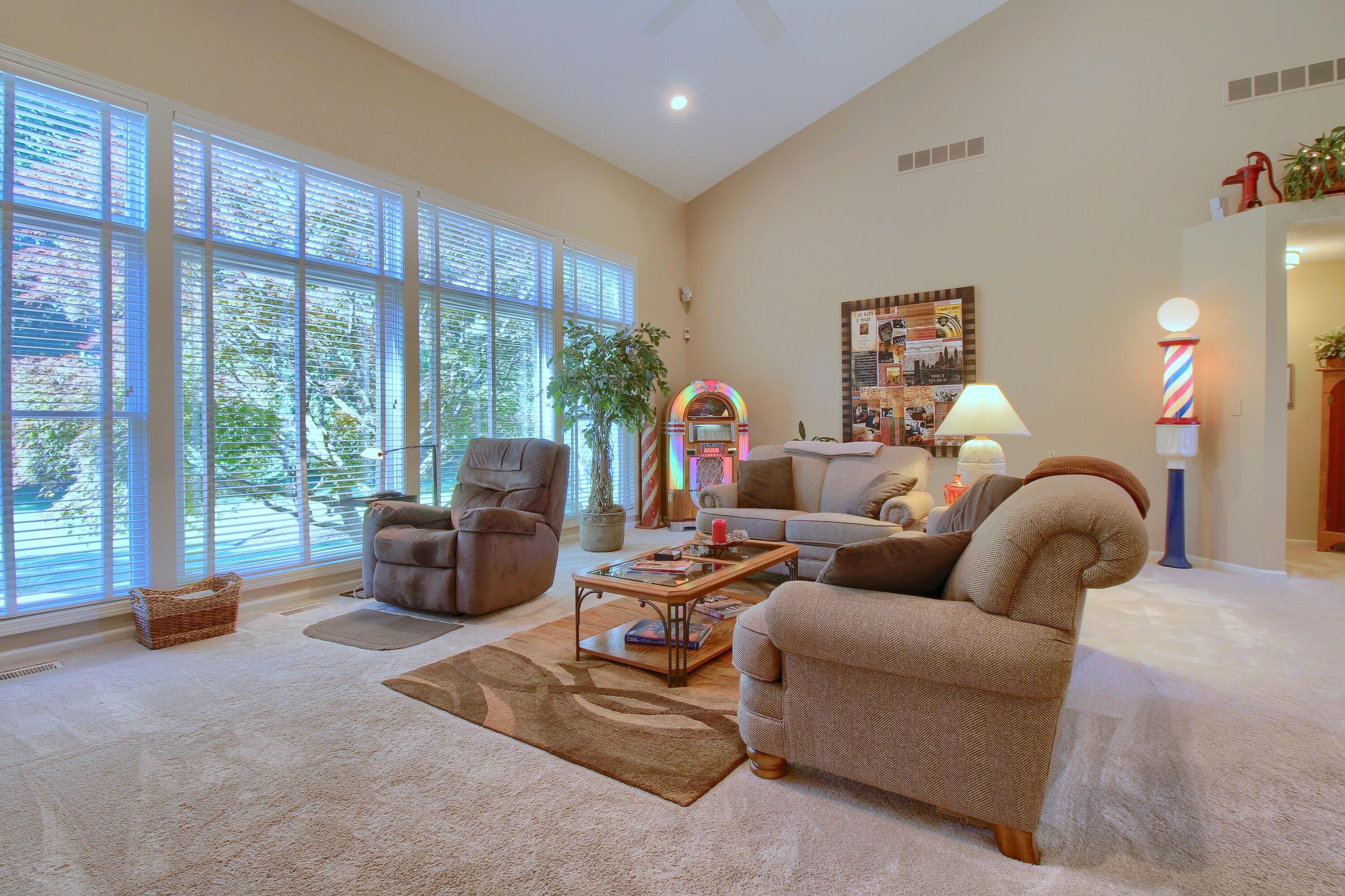 1421 W Greenfield Court Property Photo 13