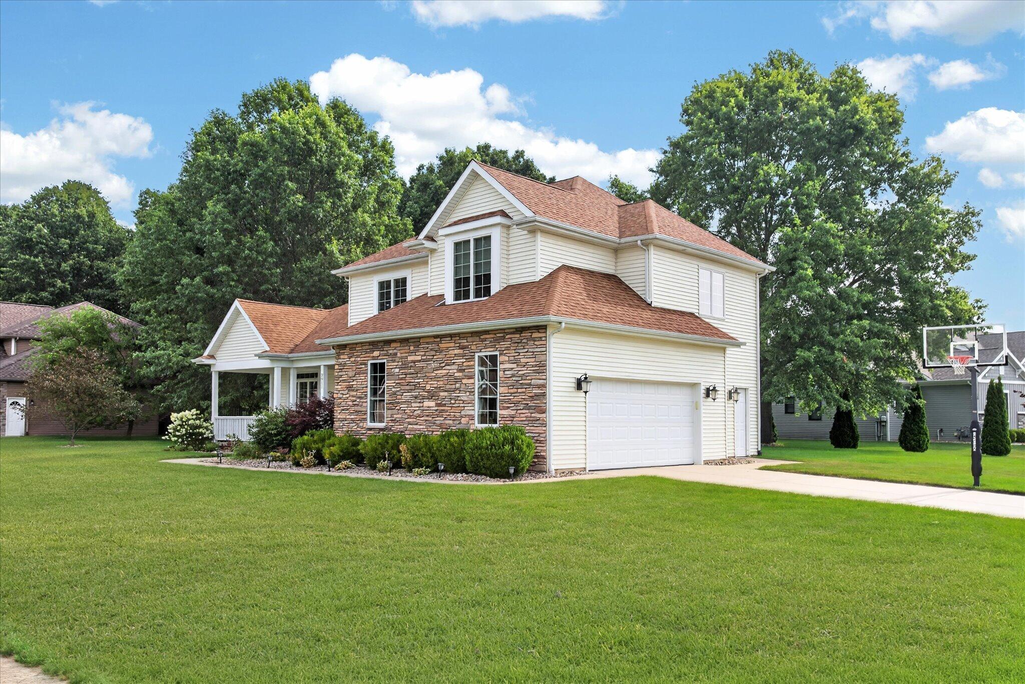 3911 Fox Crossing Drive