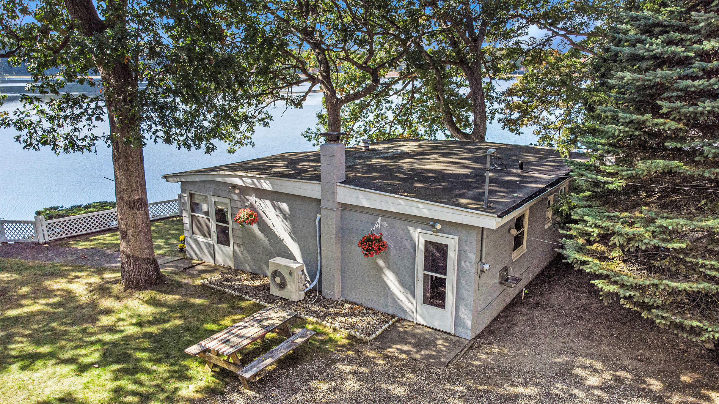 12375 Bair Lake Street Property Photo 1