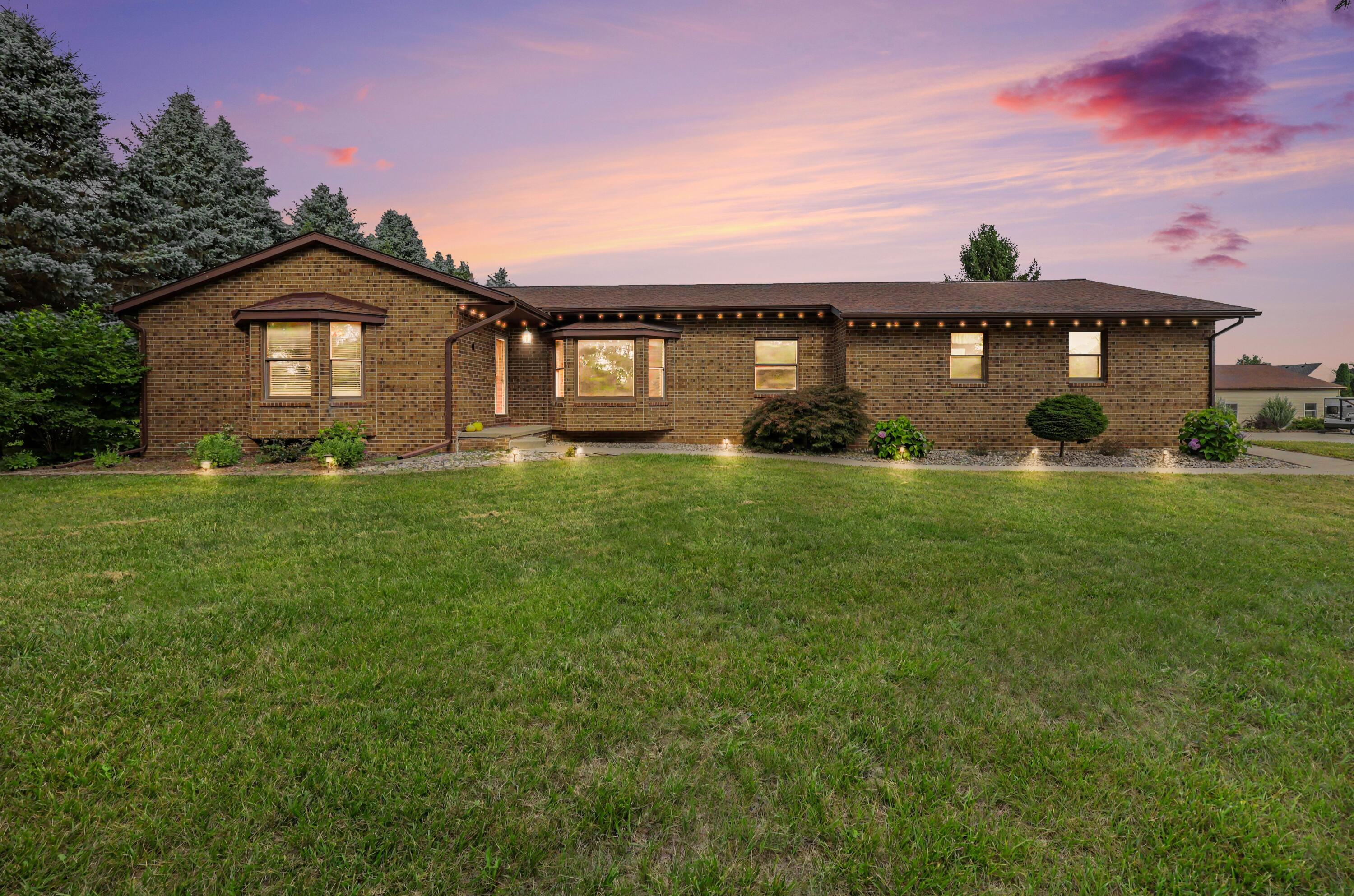 7373 Dell Road Property Photo 3