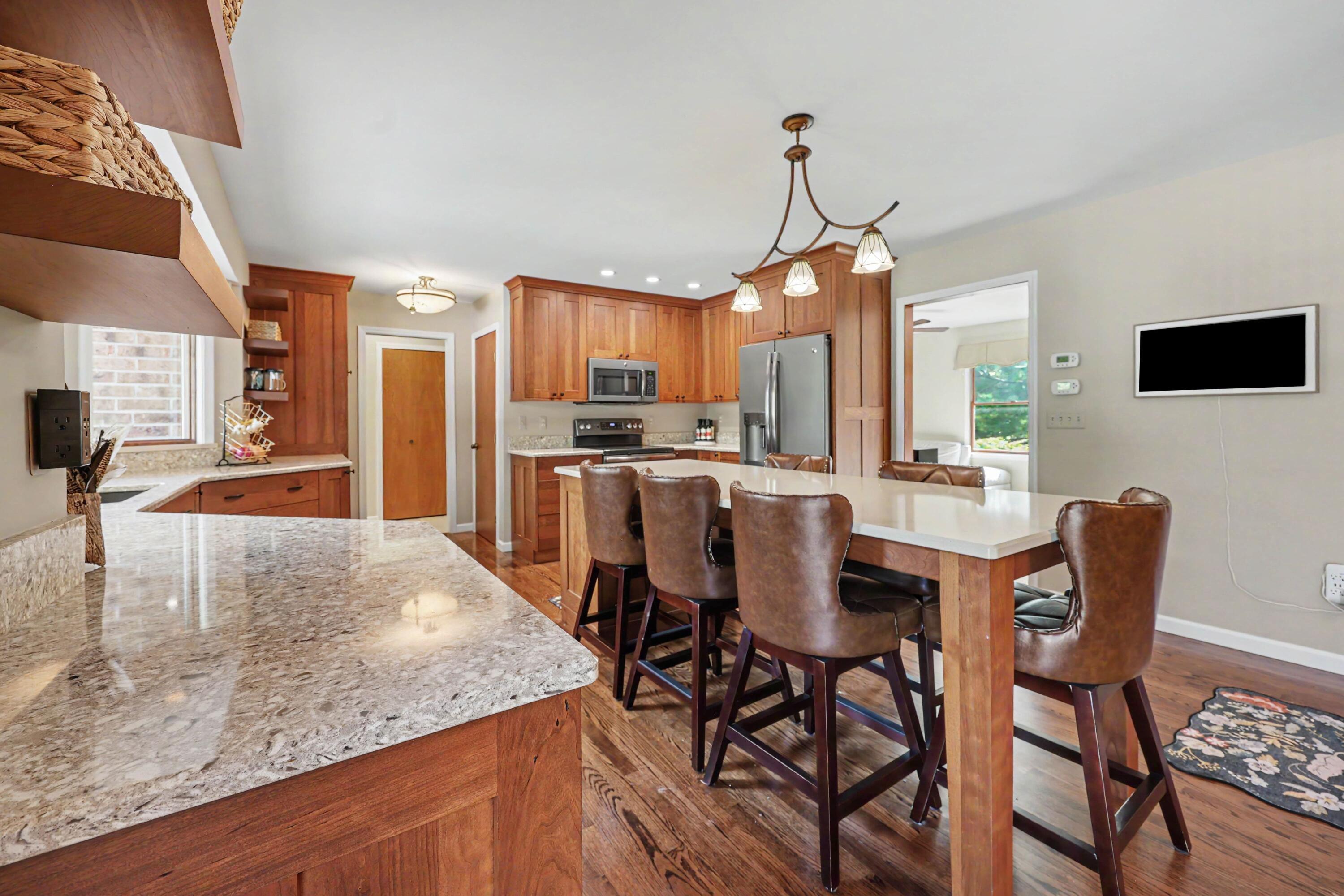 7373 Dell Road Property Photo 13