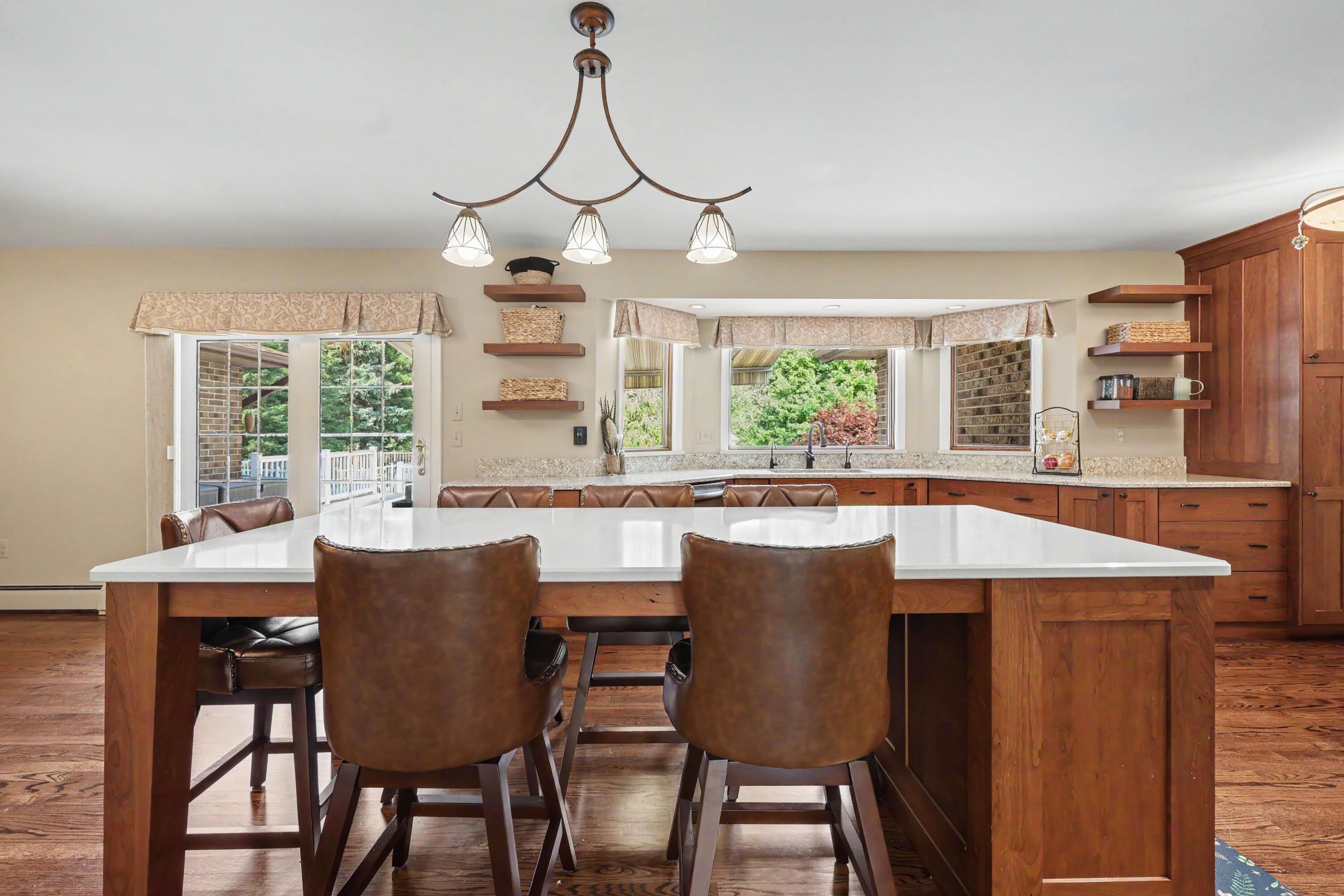7373 Dell Road Property Photo 14