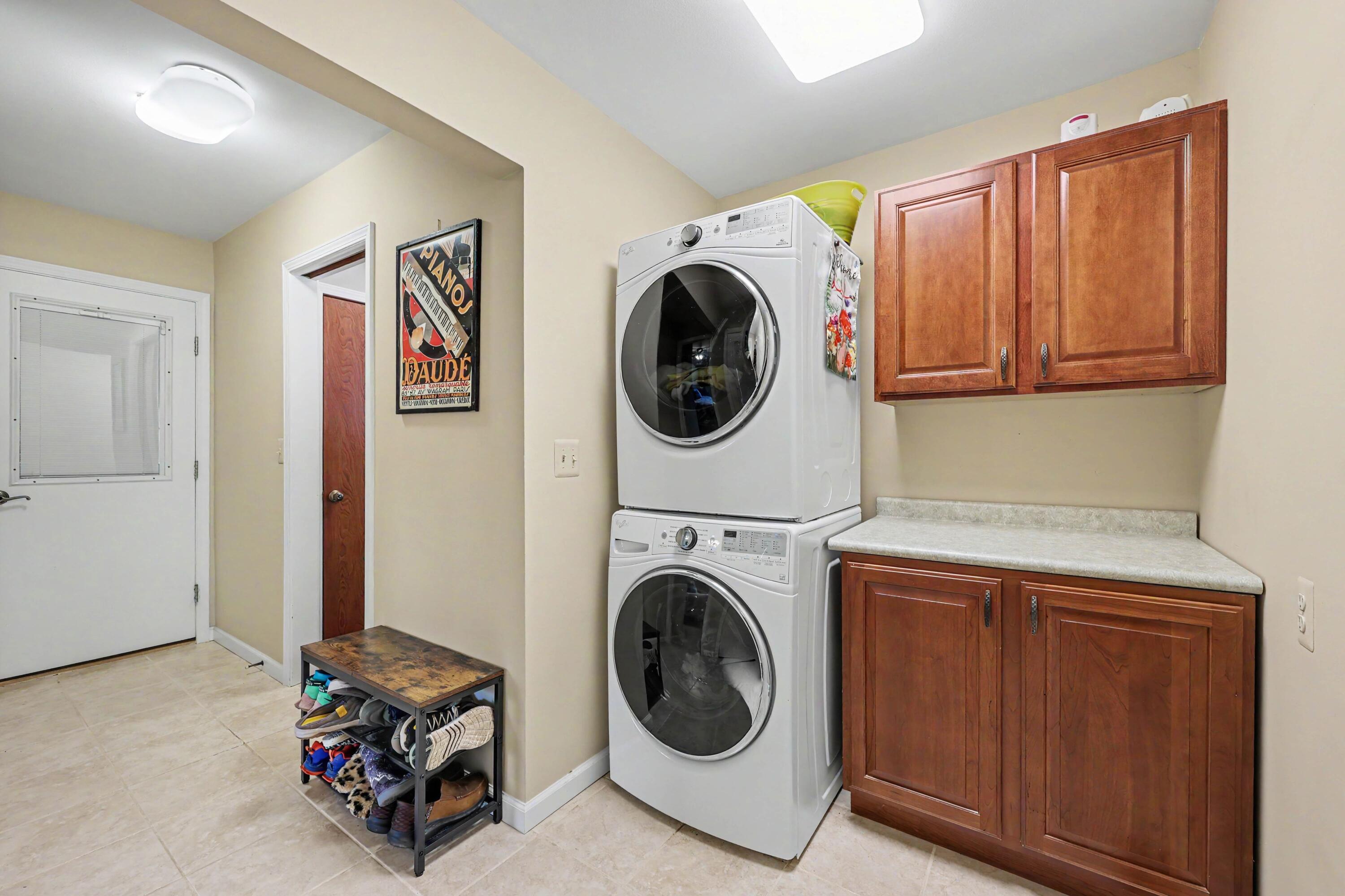 7373 Dell Road Property Photo 35
