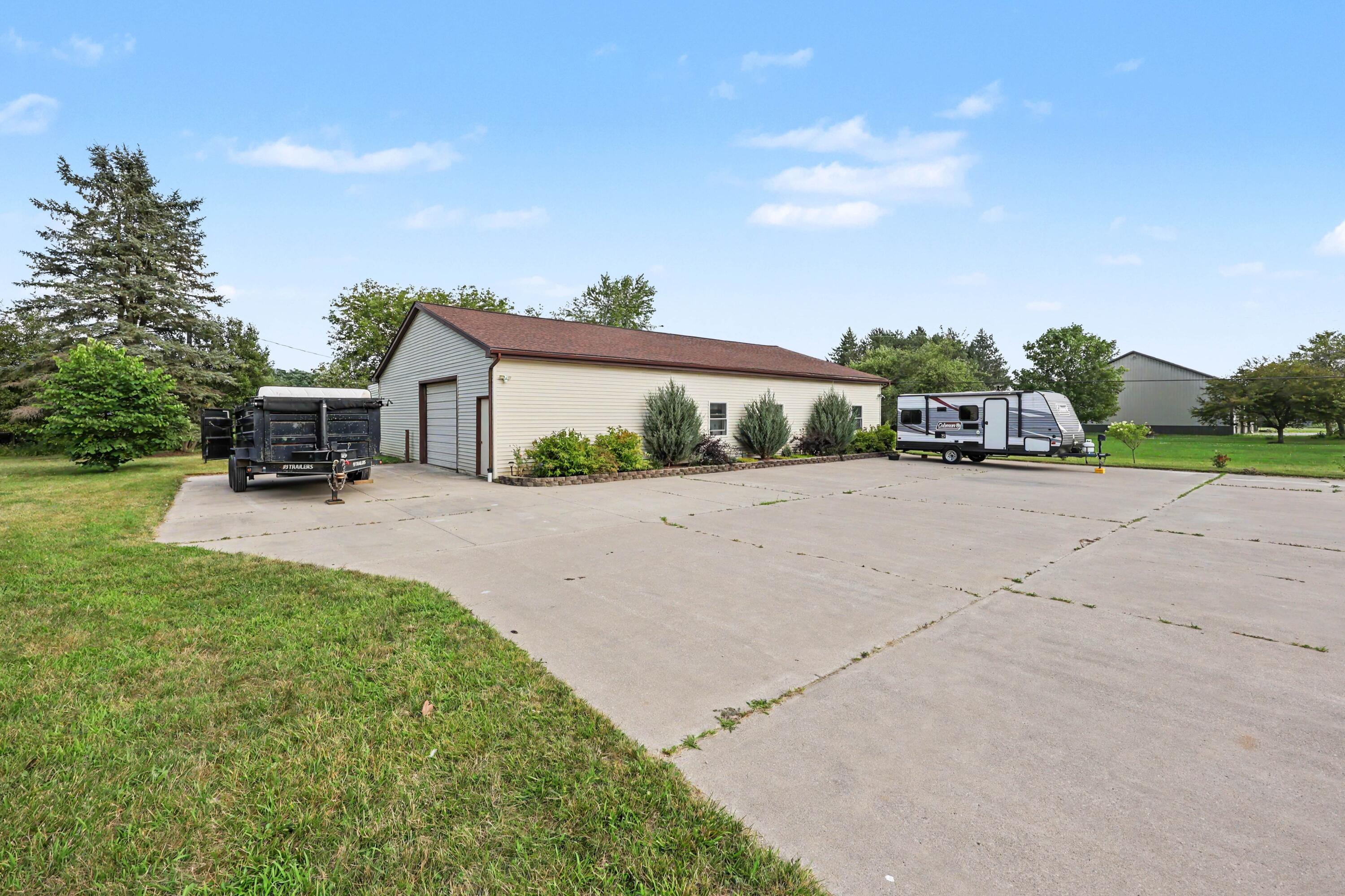 7373 Dell Road Property Photo 57