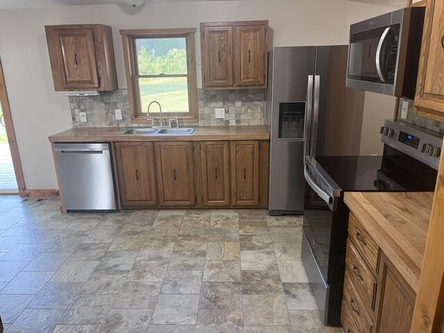 13542 Makinen Road Property Photo 4