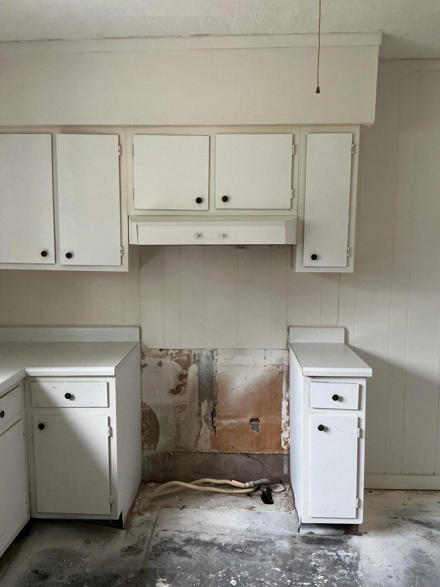 143 Monroe Street Property Photo 7