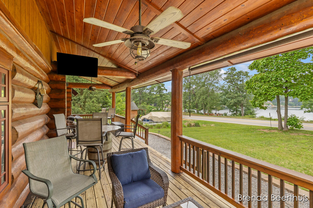 2618 N Mundy Avenue Property Photo 6