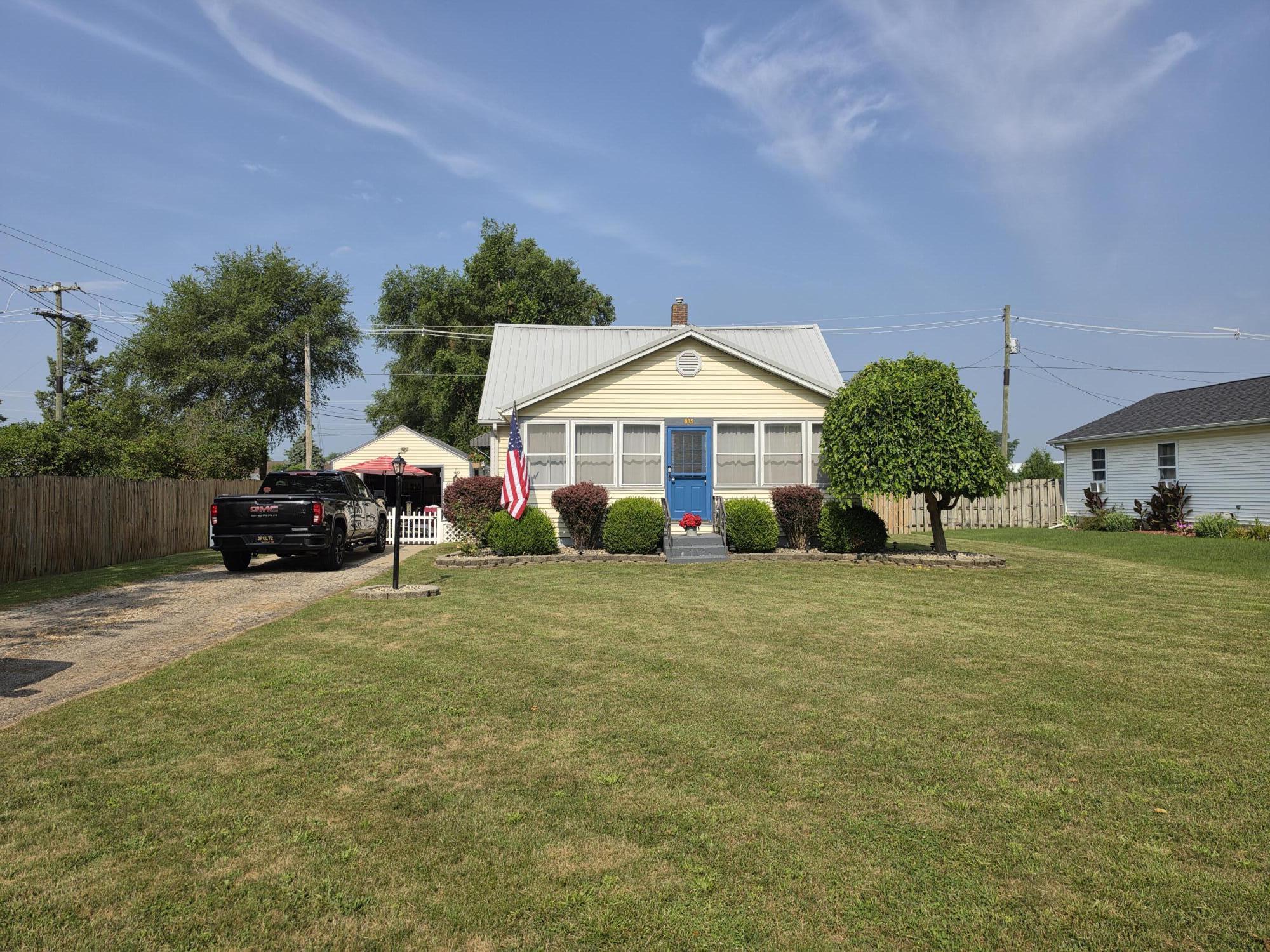 805 S Occidental Highway Property Photo 1