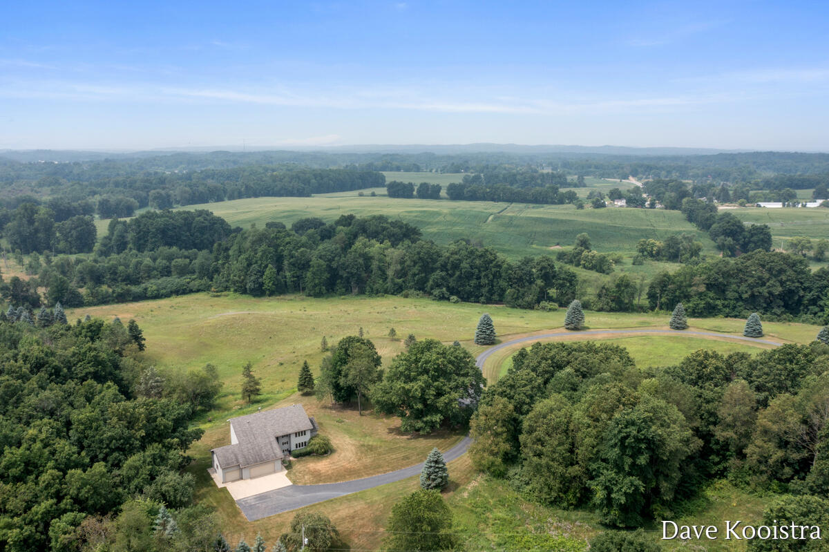 2285 Yeckley Road Property Photo 1