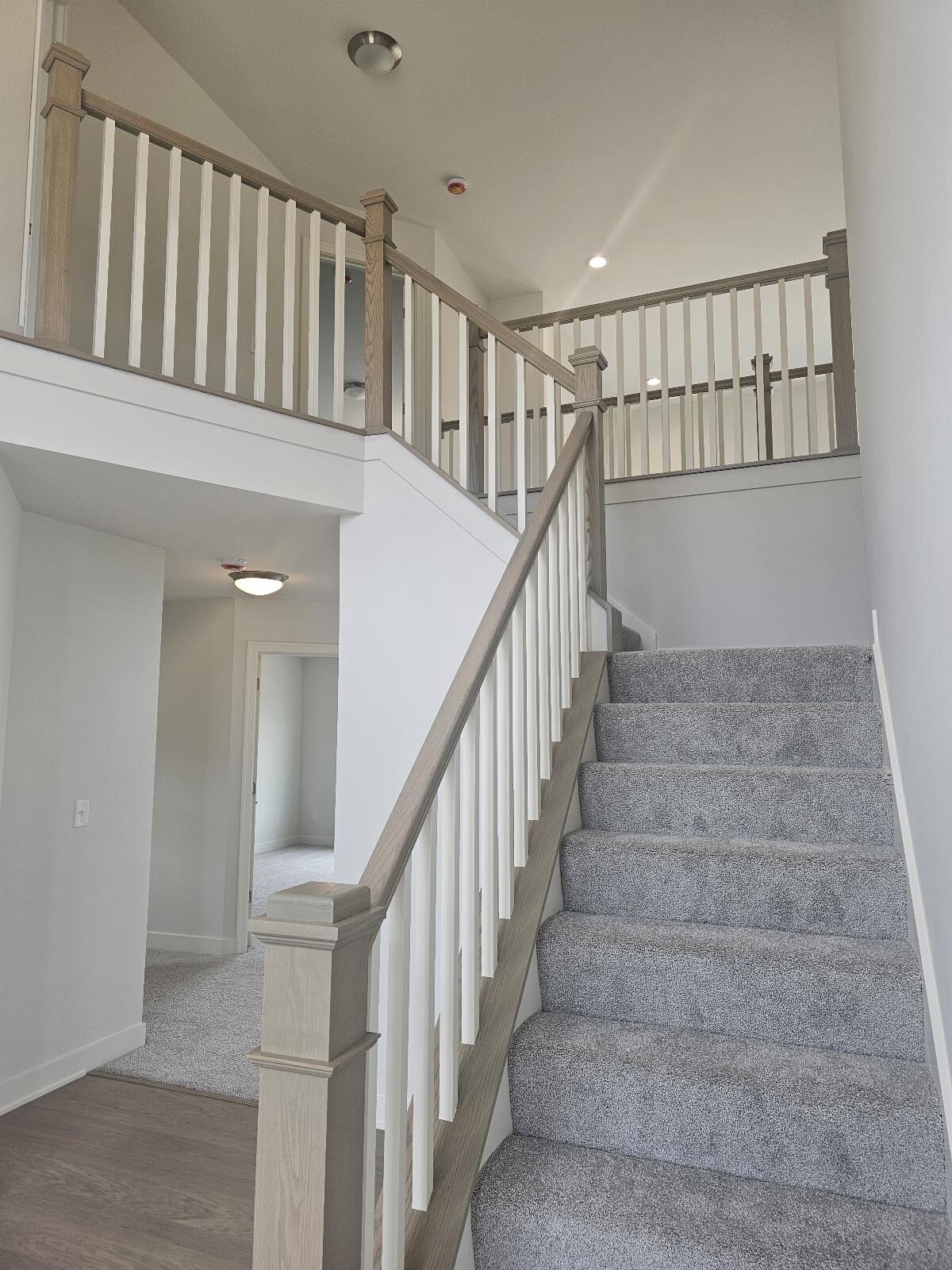 10613 Valley View Drive Property Photo 4