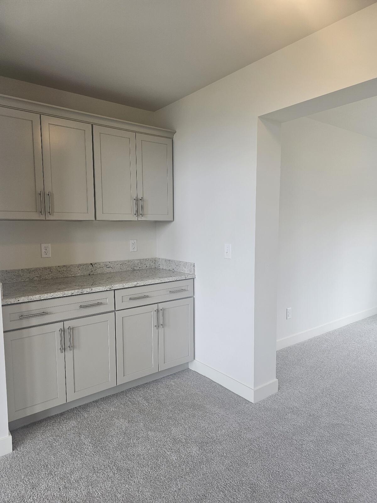 10613 Valley View Drive Property Photo 15