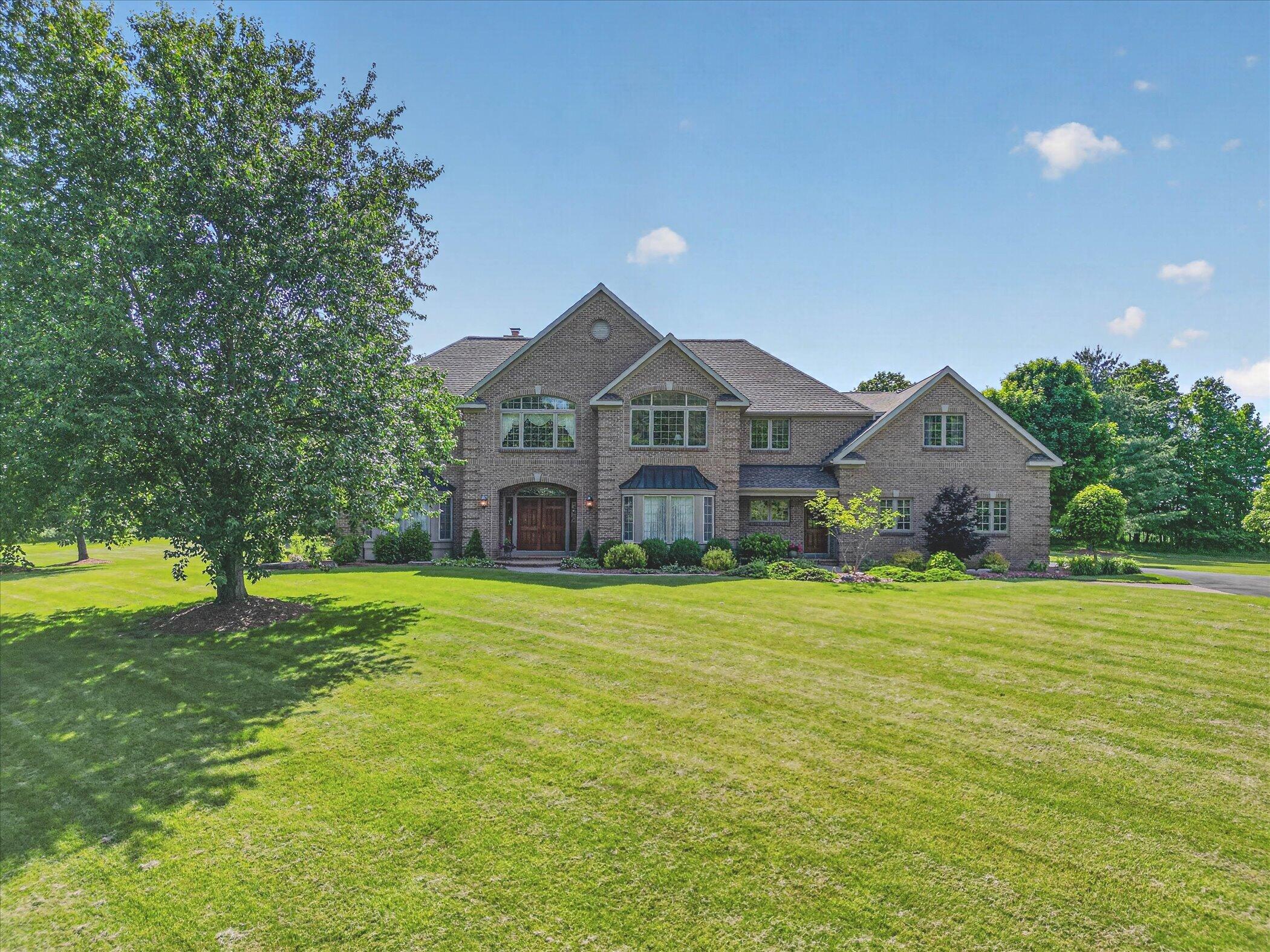 9425 Ravine Ridge Drive Se Property Photo 1