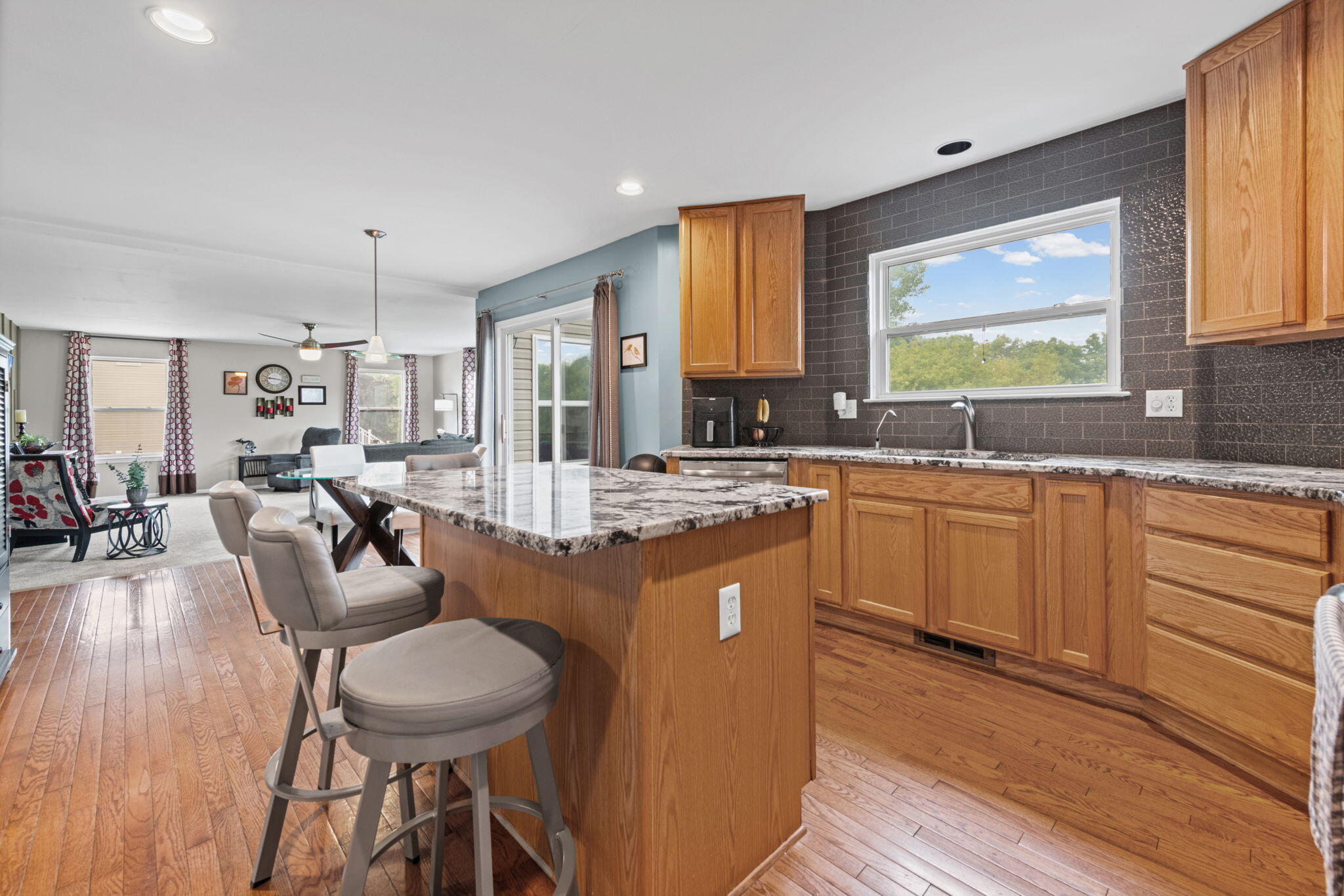 20903 Oak Tree Drive Property Photo 11