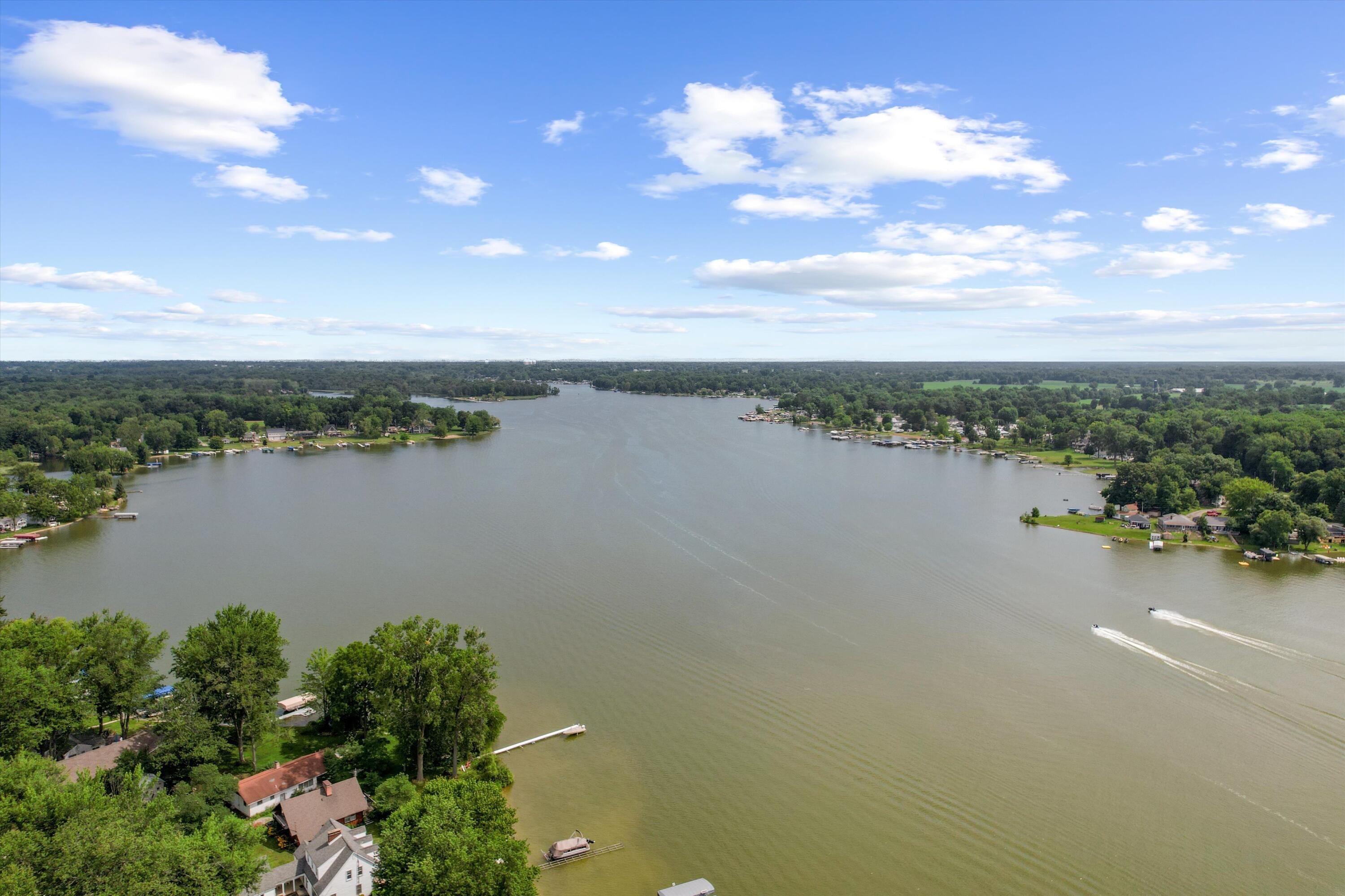 873 Driftwood Lane Property Photo 4