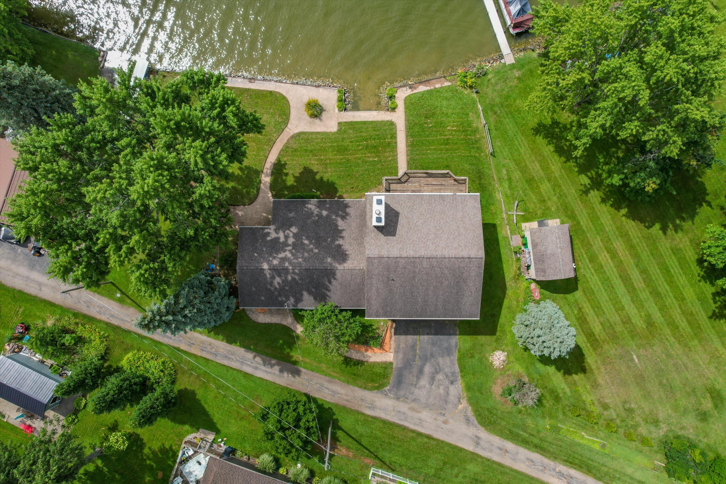 873 Driftwood Lane Property Photo 41