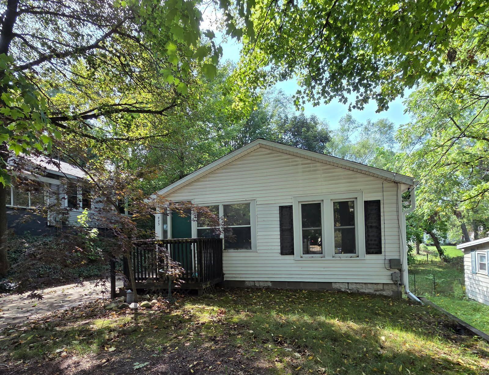 425 Garland Street Property Photo 1