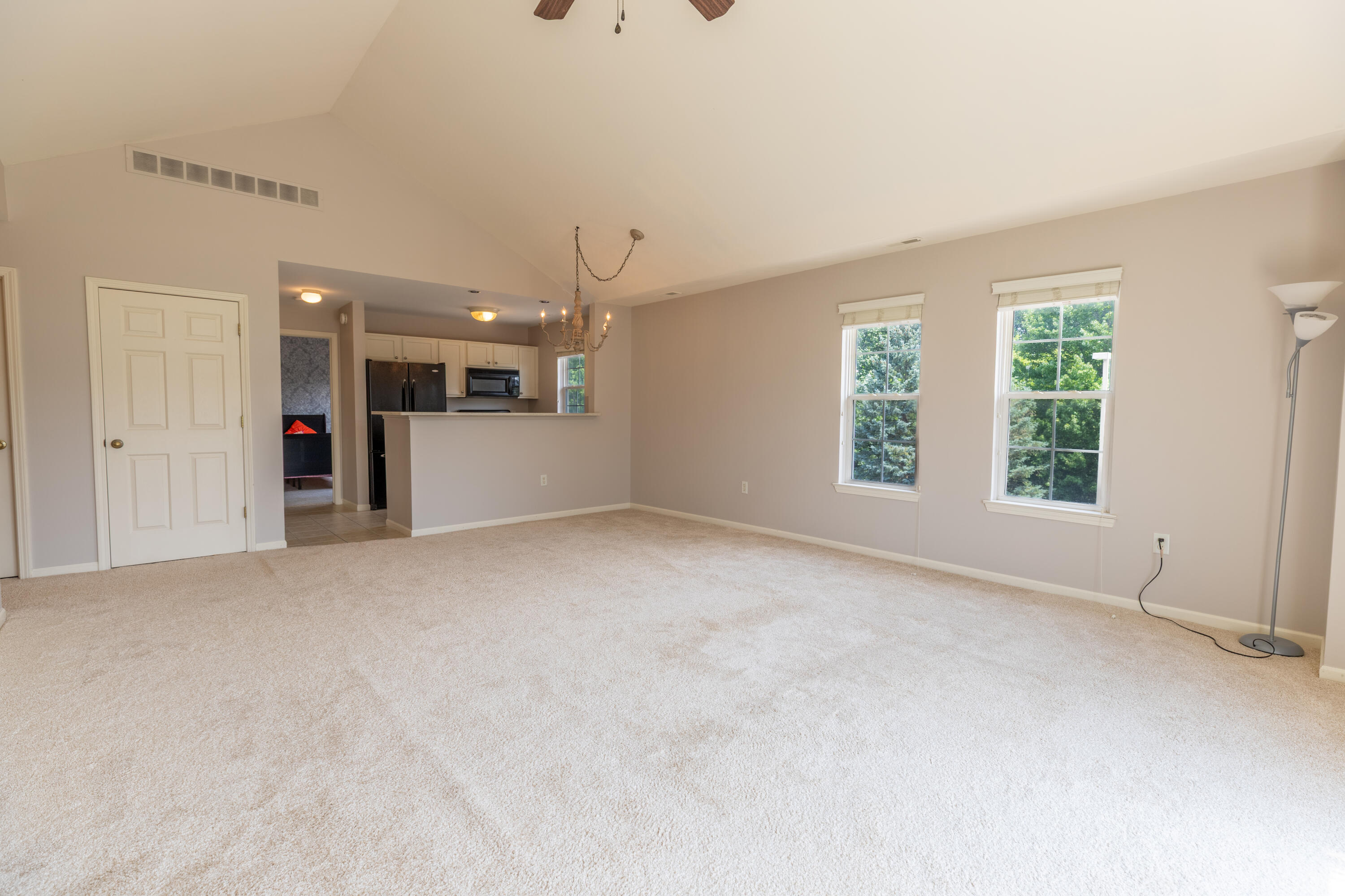 3151 Primrose Lane Property Photo 6