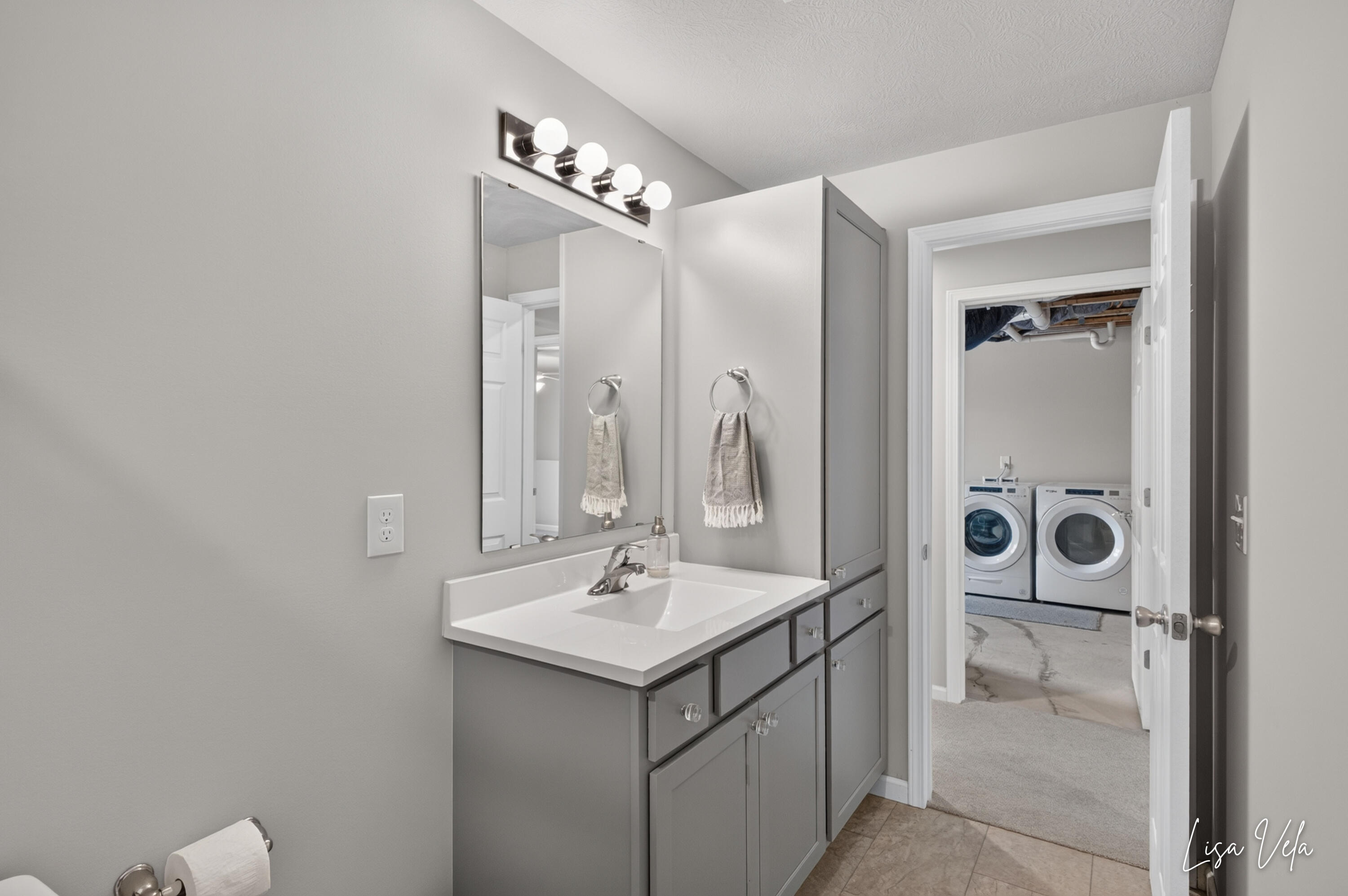 1309 Waterpoint Court Property Photo 31