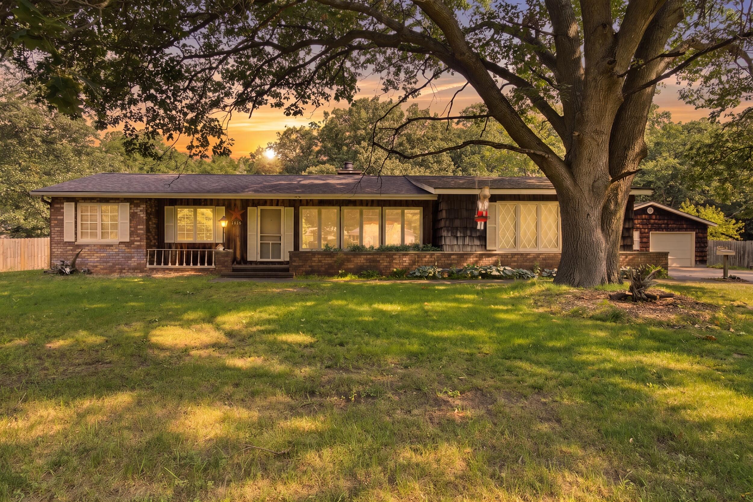 3656 Macarthur Road Property Photo 1