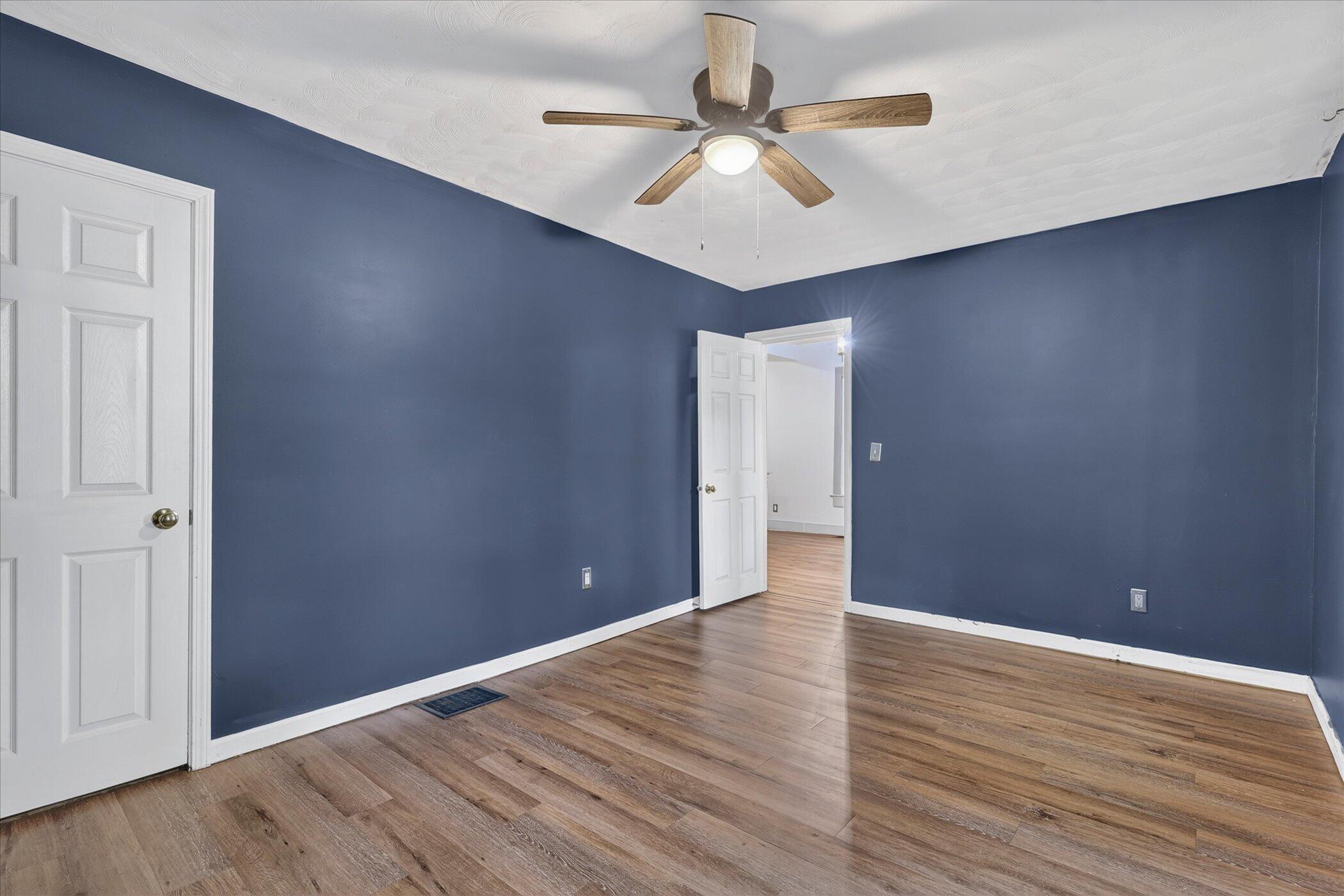 832 Thomas Street Se Property Photo 18
