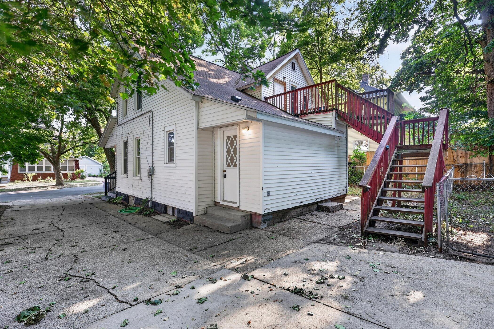 832 Thomas Street Se Property Photo 36