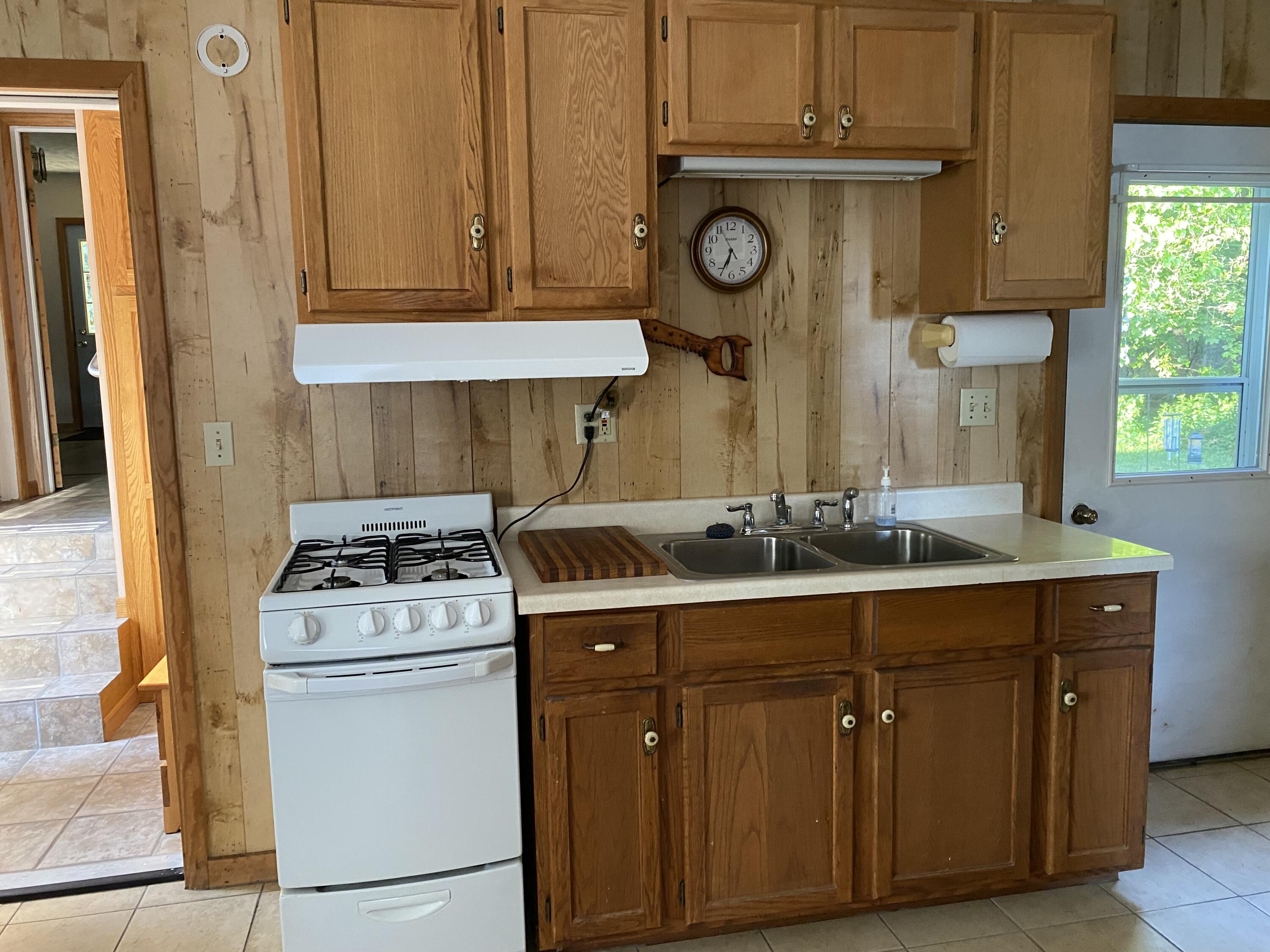 627 S Ensley Street Property Photo 14