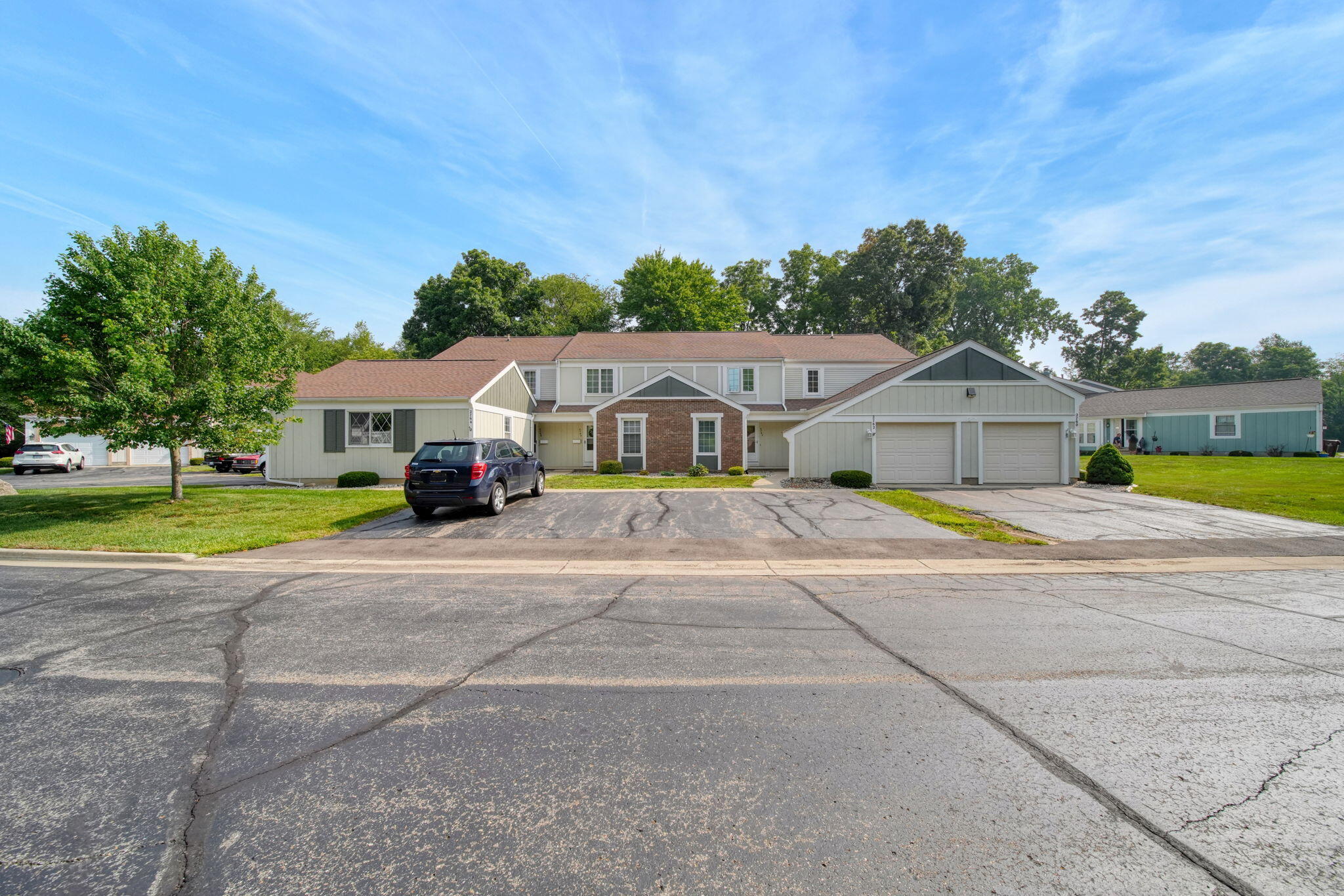 2760 Walden Woods Boulevard Property Photo 2