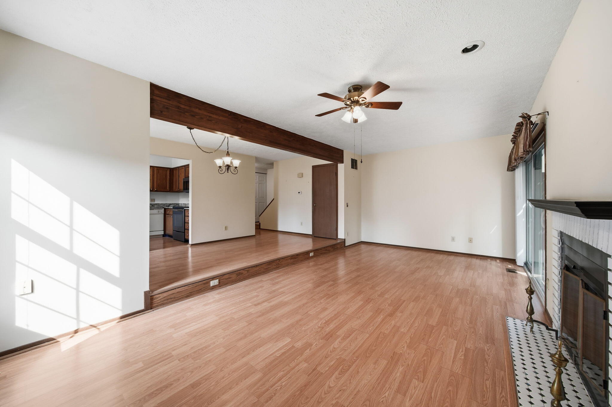 2760 Walden Woods Boulevard Property Photo 12